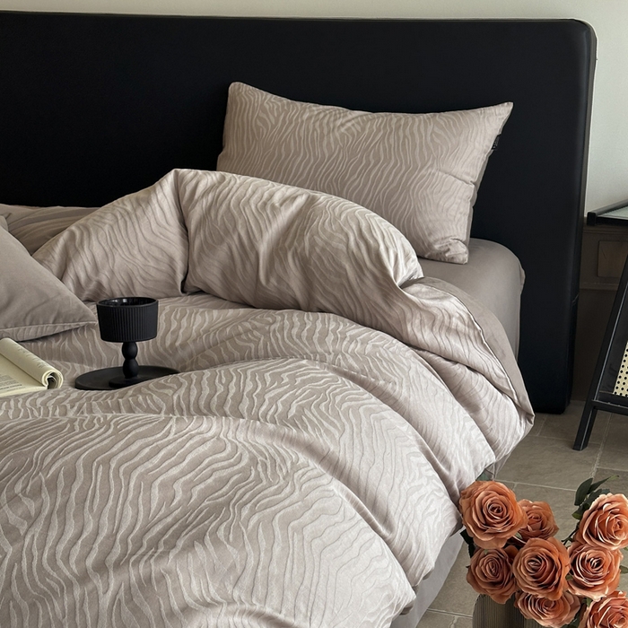 91家纺网 家纺一手货源 找家纺 宜代光年 2026新款全棉纯棉厚织提花单被套系列 画谷