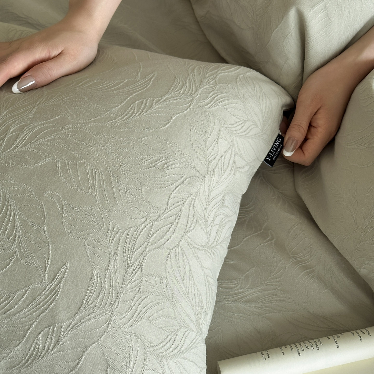 91家纺网 家纺一手货源 找家纺 宜代光年 2026年新款全棉纯棉厚织提花四件套系列（第一批花型） 柠初-浅绿