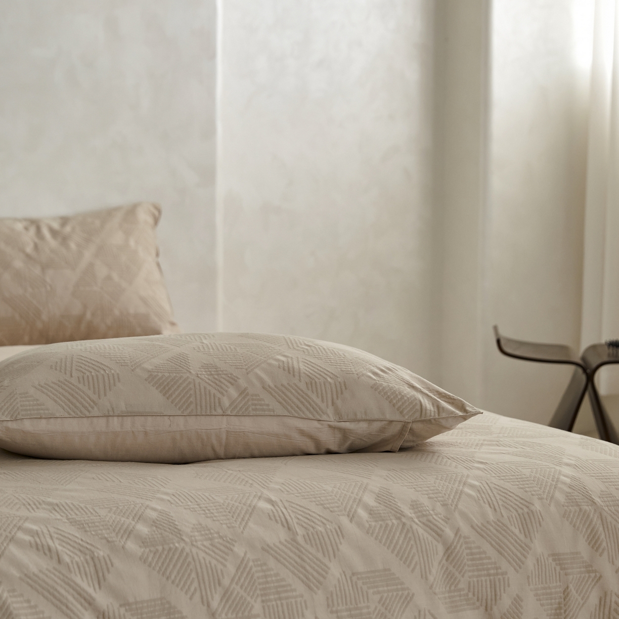 91家纺网 家纺一手货源 找家纺 宜代光年 2026新款60S水洗棉全棉纯棉三层纱色织提花单被套被套单件 卡曼