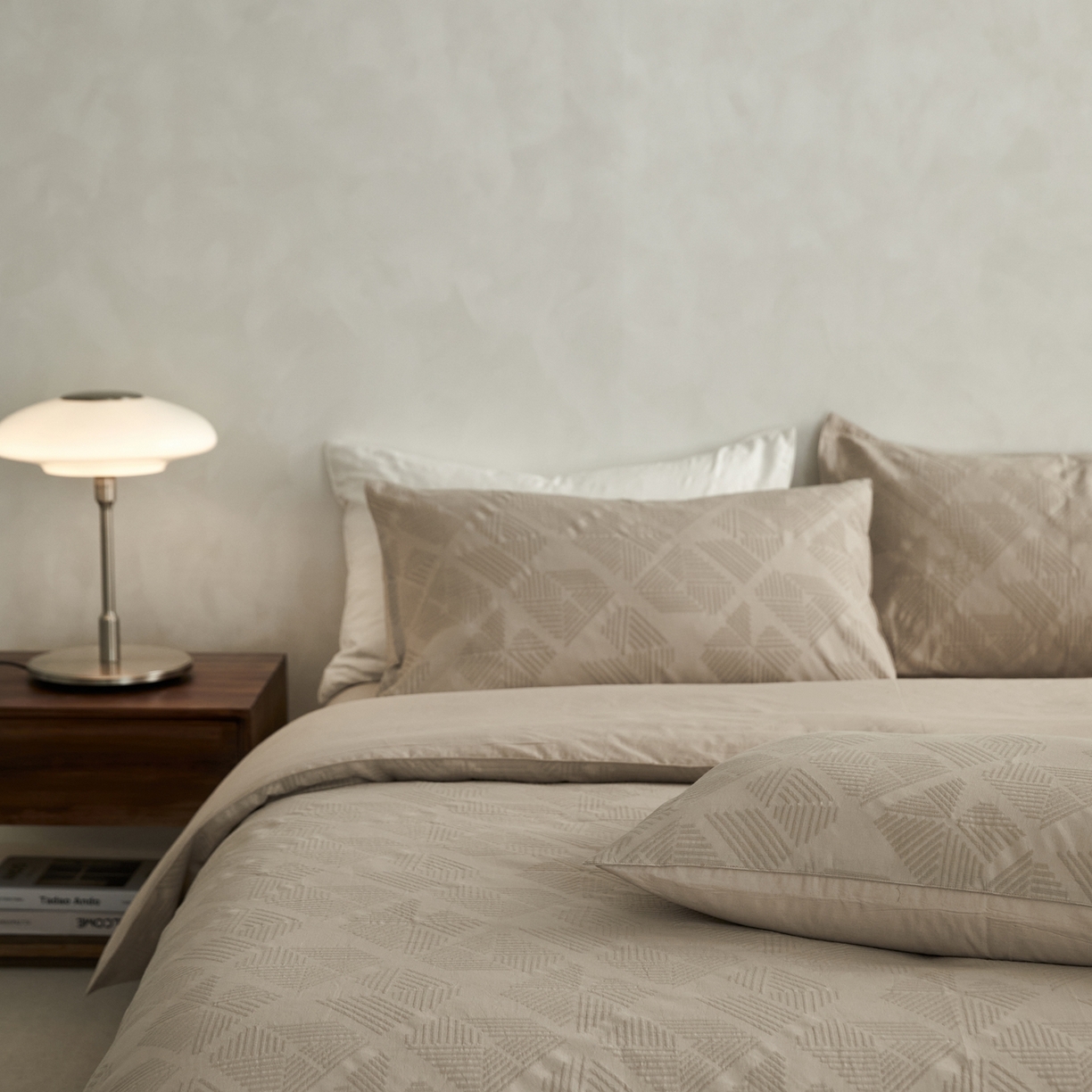 91家纺网 家纺一手货源 找家纺 宜代光年 2026新款60S水洗棉全棉纯棉三层纱色织提花单被套被套单件 卡曼