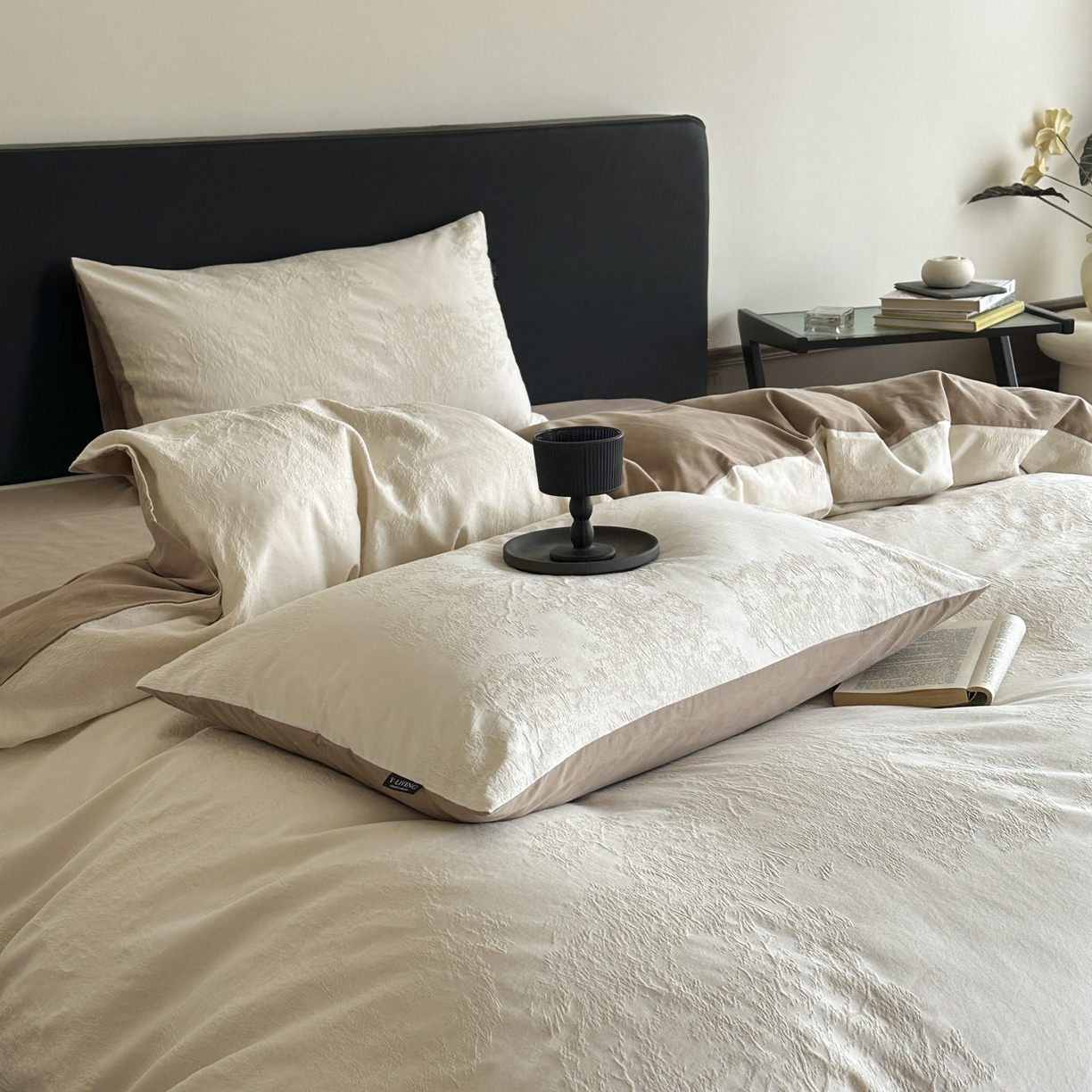 91家纺网 家纺一手货源 找家纺 宜代光年 2026年新款全棉纯棉厚织提花四件套系列（第一批花型） 小郁葱-奶白