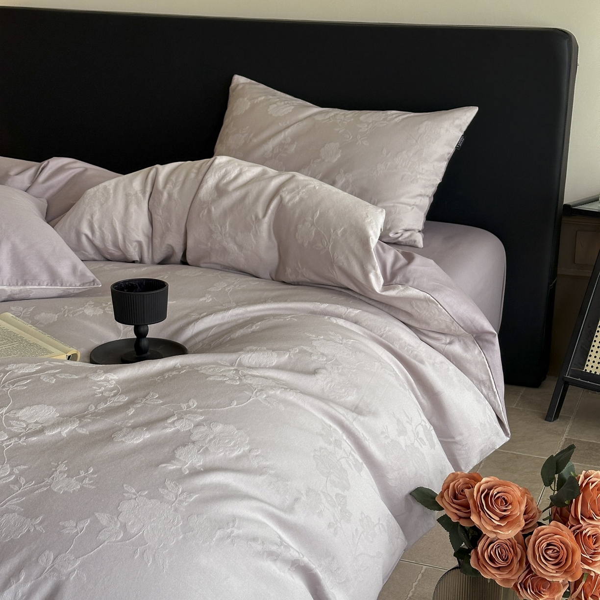 91家纺网 家纺一手货源 找家纺 宜代光年 2026年新款全棉纯棉厚织提花四件套系列（第一批花型） 荔云花-浅紫