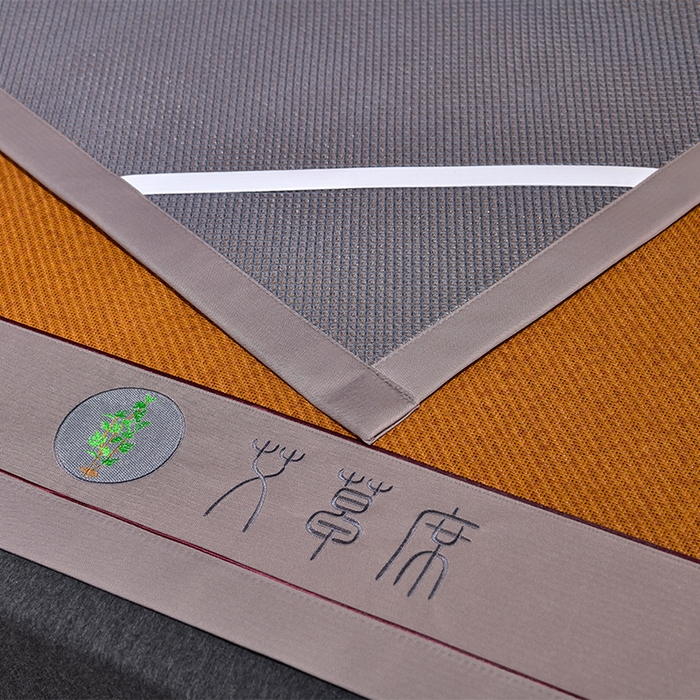 91家纺网 家纺一手货源 找家纺 小牛席业 2026新款加厚款-经典艾草养生席系列 艾草席-红棕（新角度）