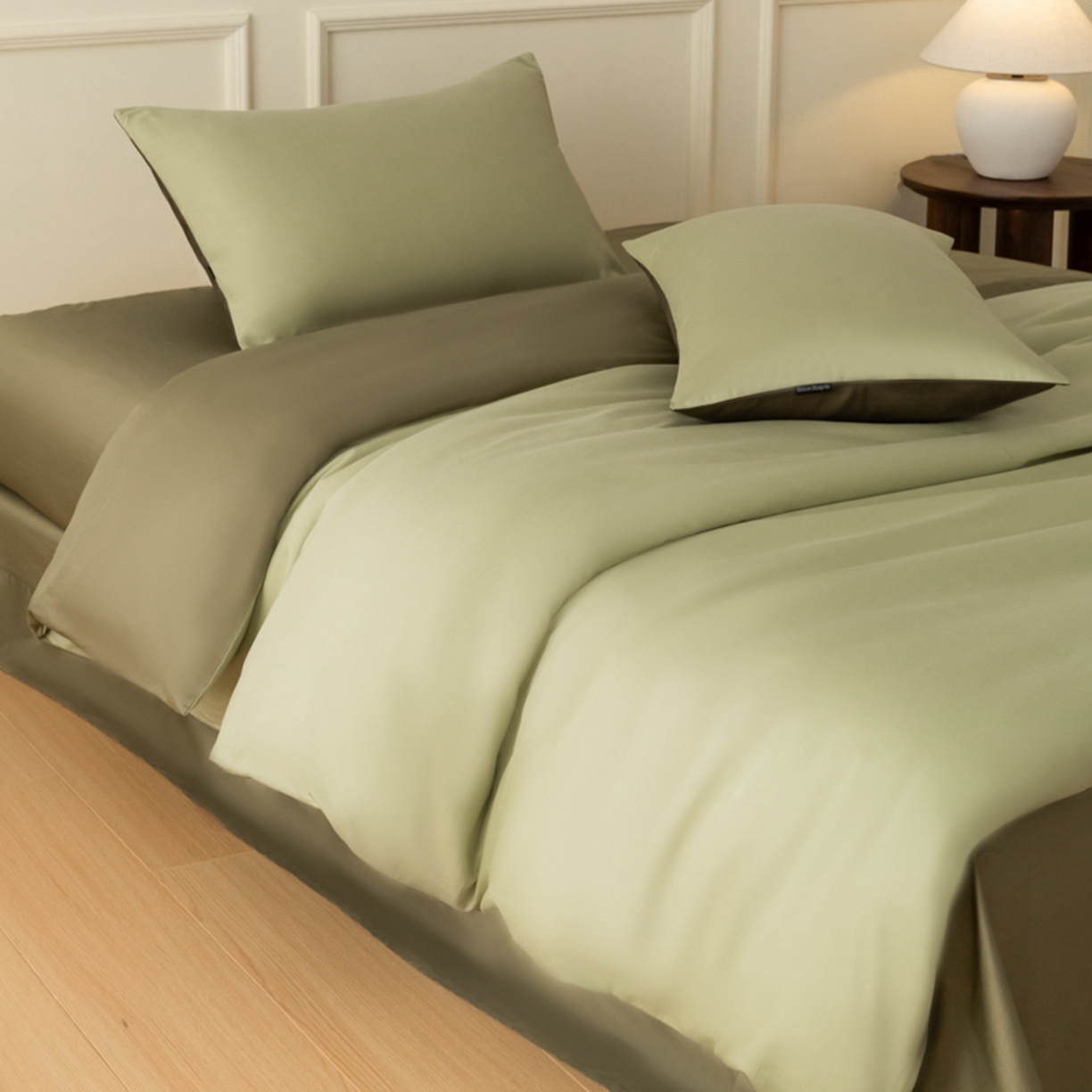 91家纺网 家纺一手货源 找家纺 秀色家纺 2026新款高端100pro新疆长绒棉床上四件套全棉纯棉四季纯色双拼高级感礼品团购四件套-米朵 米朵-春水浅绿+橄榄深绿