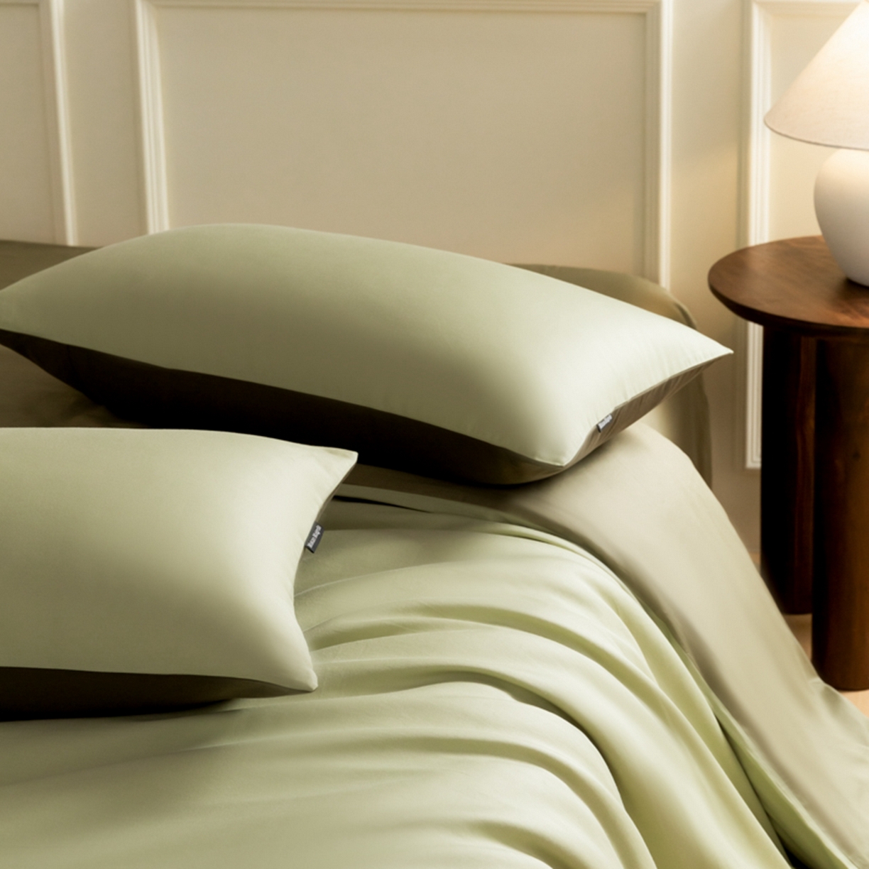 91家纺网 家纺一手货源 找家纺 秀色家纺 2026新款高端100pro新疆长绒棉床上四件套全棉纯棉四季纯色双拼高级感礼品团购四件套-米朵 米朵-春水浅绿+橄榄深绿