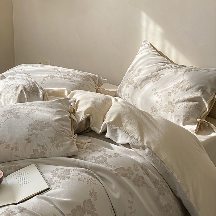 91家纺网 家纺一手货源 找家纺 宜代光年 2026新款棉麻人字纹提花四件套系列 蔷薇