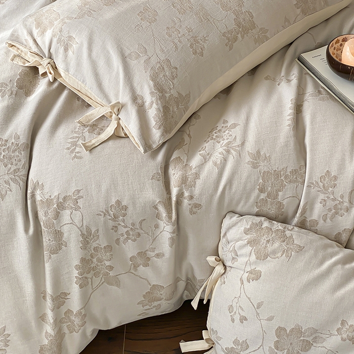 91家纺网 家纺一手货源 找家纺 宜代光年 2026新款棉麻人字纹提花四件套系列 蔷薇