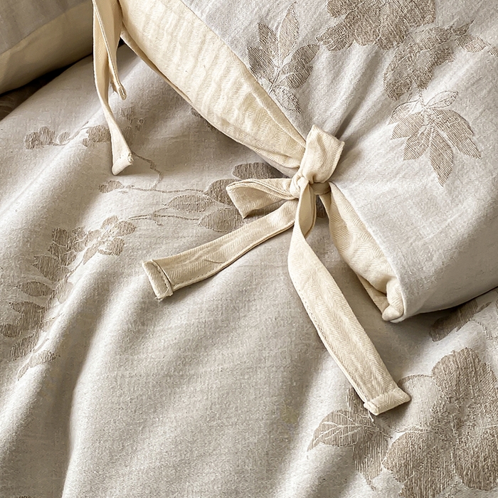 91家纺网 家纺一手货源 找家纺 宜代光年 2026新款棉麻人字纹提花四件套系列 蔷薇