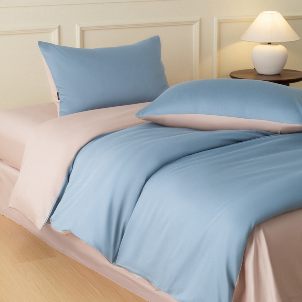 91家纺网 家纺一手货源 找家纺 秀色家纺 2026新款高端100pro新疆长绒棉床上四件套全棉纯棉四季纯色双拼高级感礼品团购四件套-米朵 米朵-蓝莓粉