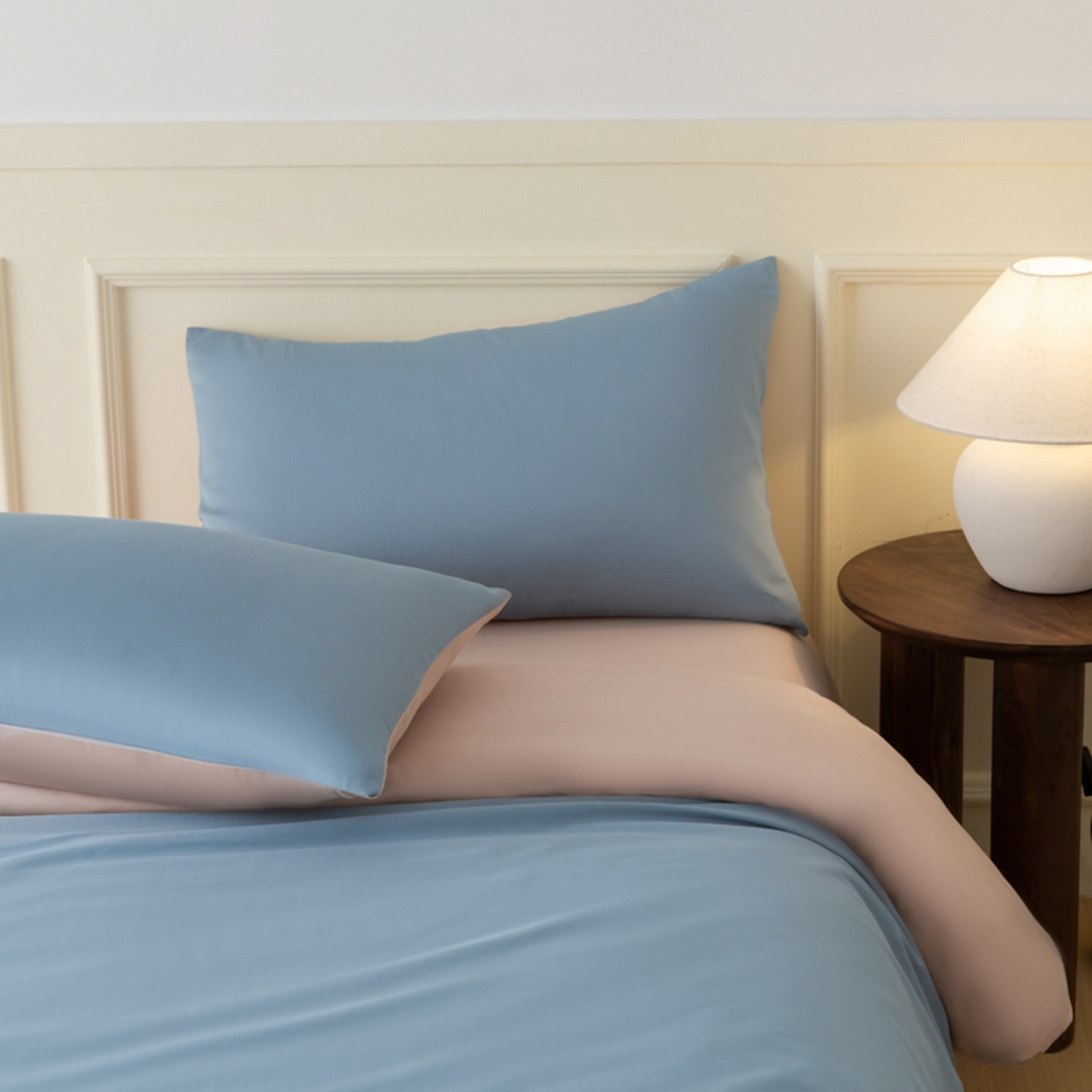 91家纺网 家纺一手货源 找家纺 秀色家纺 2026新款高端100pro新疆长绒棉床上四件套全棉纯棉四季纯色双拼高级感礼品团购四件套-米朵 米朵-蓝莓粉