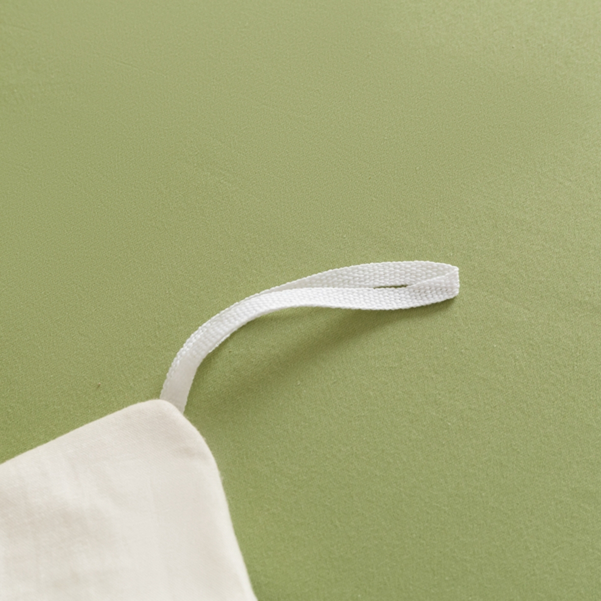 91家纺网 家纺一手货源 找家纺 秀色家纺 2026新款高端100pro新疆长绒棉床上四件套全棉纯棉四季纯色双拼高级感礼品团购四件套-米朵 米朵-奶昔白+山栀茶