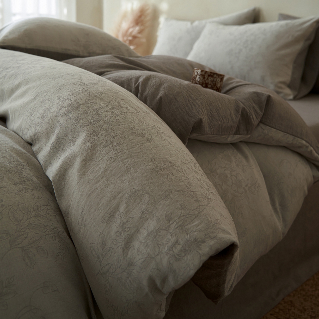 91家纺网 家纺一手货源 找家纺 如一 2026新款色织提花全棉水洗棉四件套第三批 花忆-灰