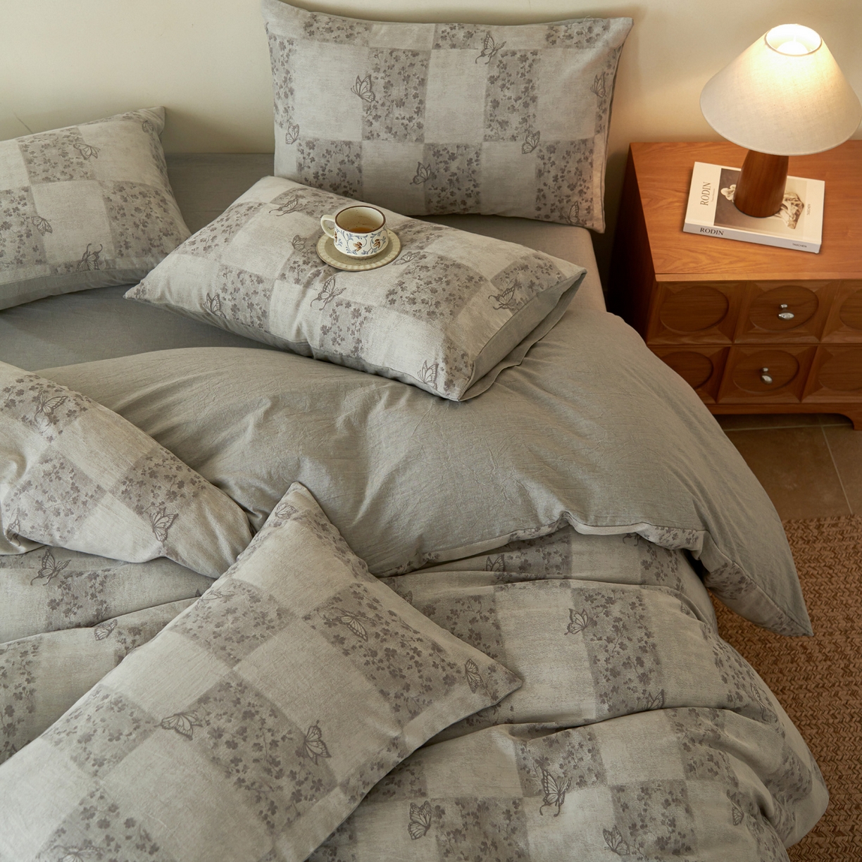 91家纺网 家纺一手货源 找家纺 如一 2026新款色织提花全棉水洗棉四件套第三批 蝶漫-灰