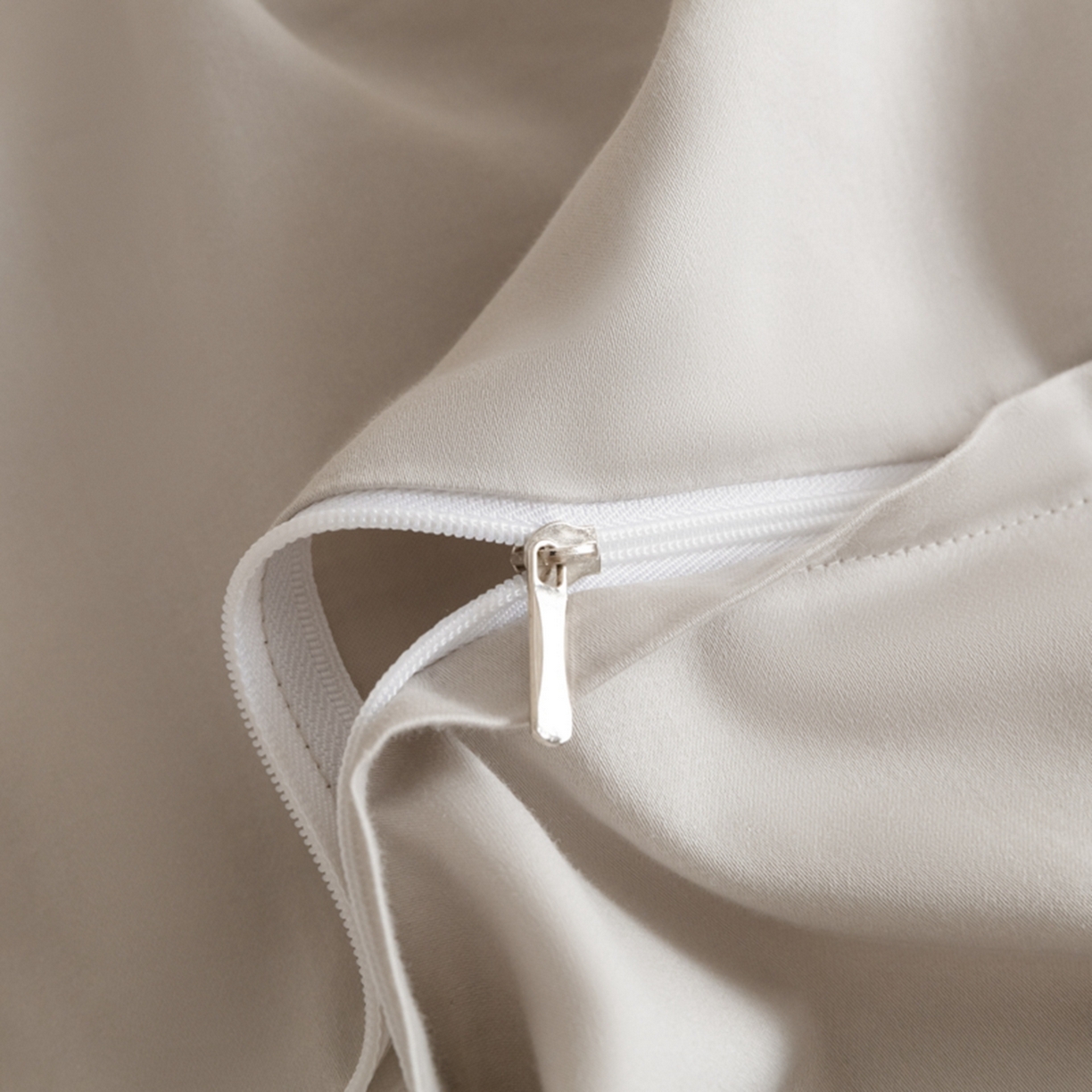 91家纺网 家纺一手货源 找家纺 秀色家纺 2026新款高端100pro新疆长绒棉床上四件套全棉纯棉四季纯色双拼高级感礼品团购四件套-米朵 米朵-蕊粉灰