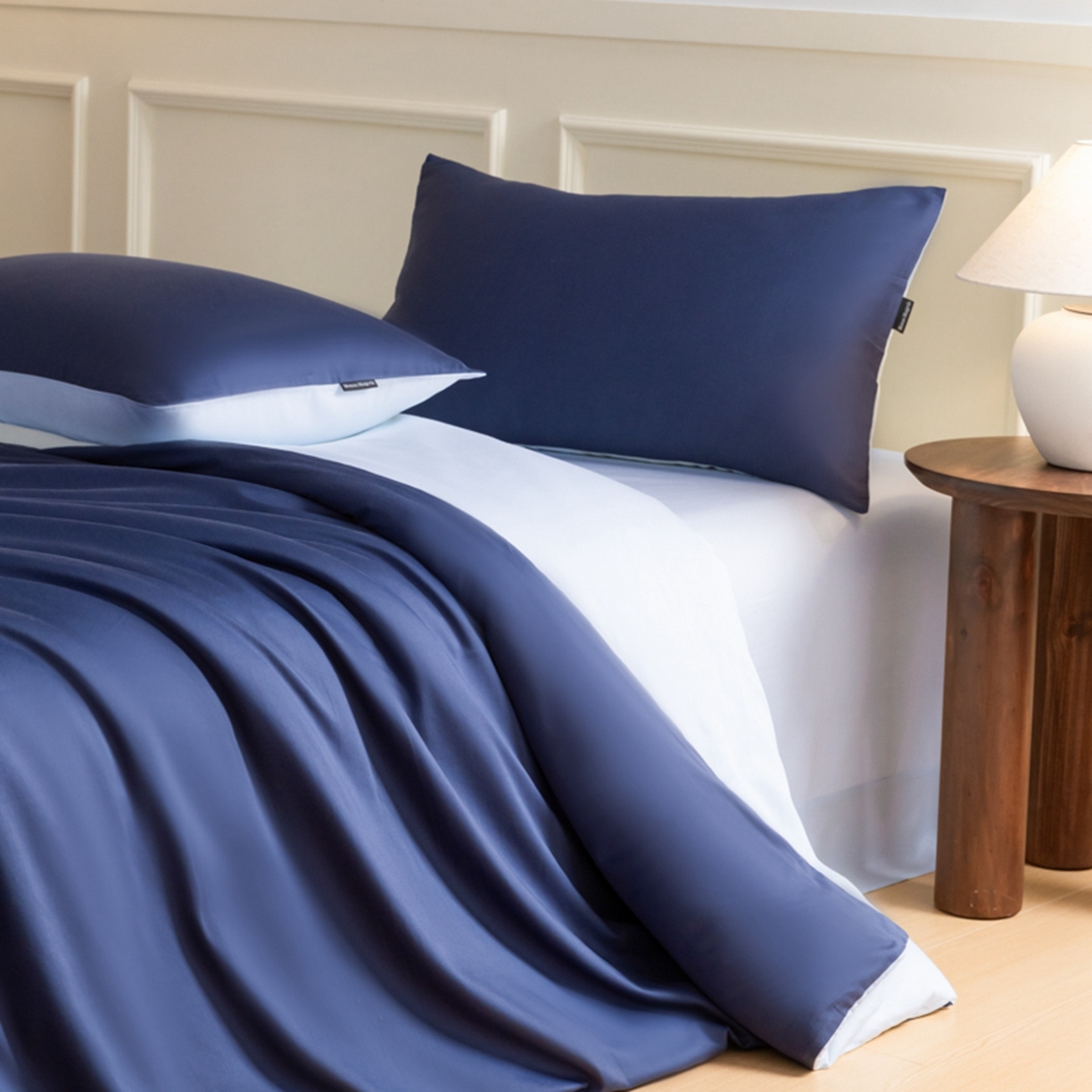 91家纺网 家纺一手货源 找家纺 秀色家纺 2026新款高端100pro新疆长绒棉床上四件套全棉纯棉四季纯色双拼高级感礼品团购四件套-米朵 米朵-深空蓝+远山蓝