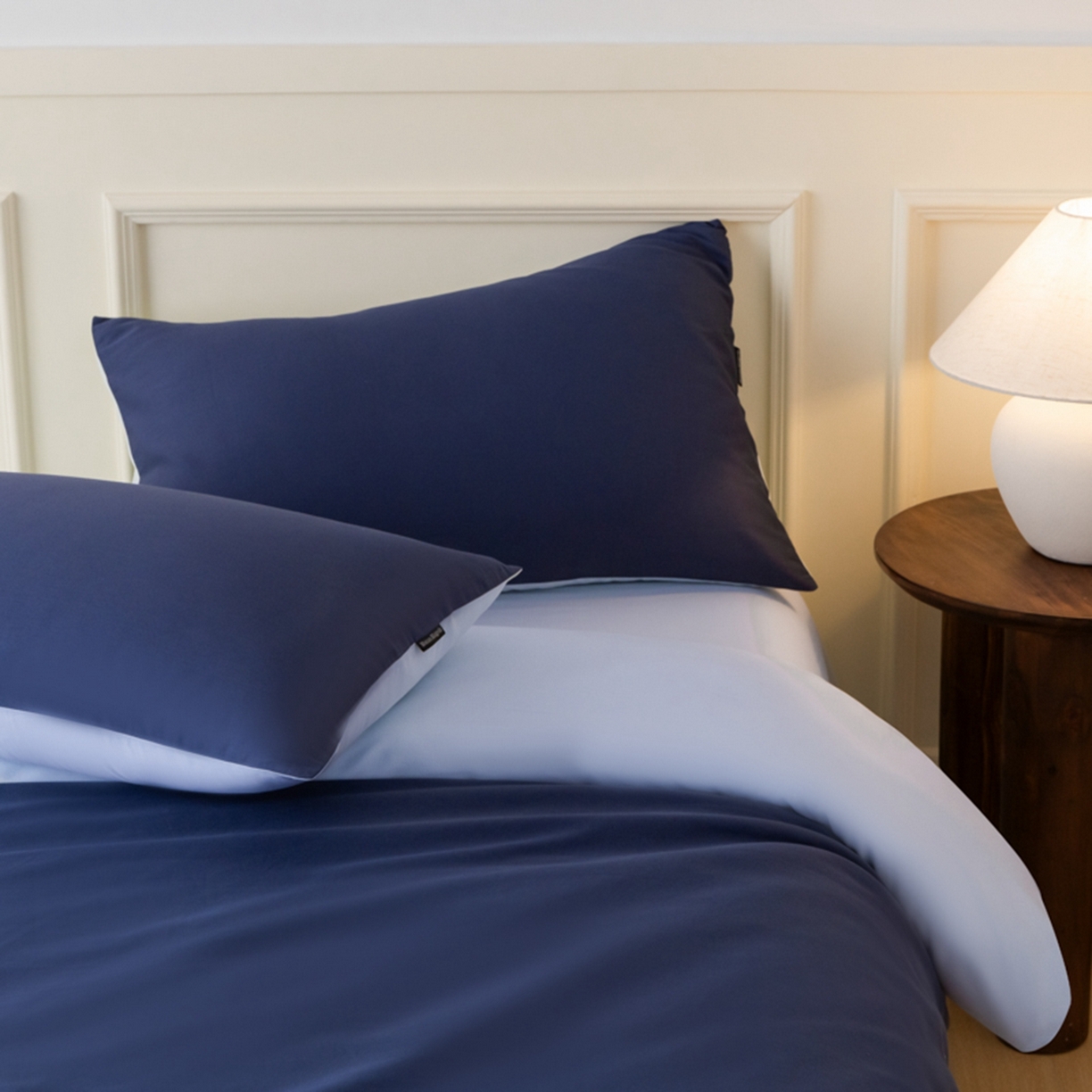 91家纺网 家纺一手货源 找家纺 秀色家纺 2026新款高端100pro新疆长绒棉床上四件套全棉纯棉四季纯色双拼高级感礼品团购四件套-米朵 米朵-深空蓝+远山蓝