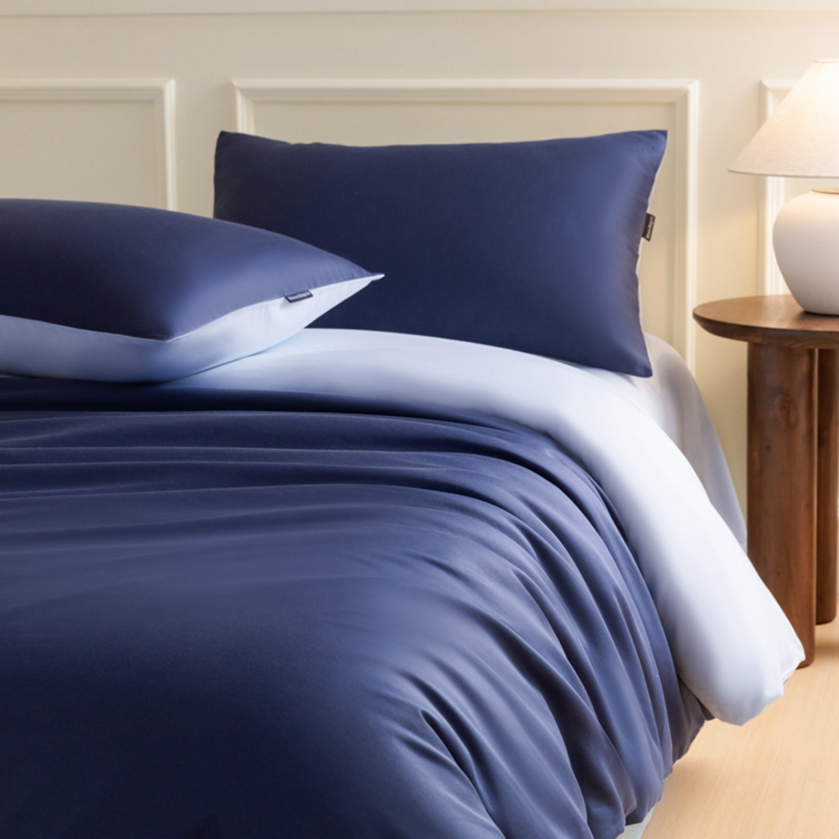 91家纺网 家纺一手货源 找家纺 秀色家纺 2026新款高端100pro新疆长绒棉床上四件套全棉纯棉四季纯色双拼高级感礼品团购四件套-米朵 米朵-深空蓝+远山蓝