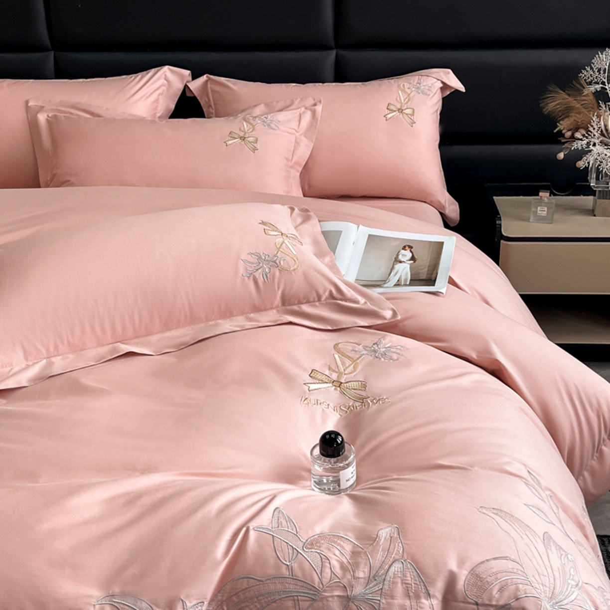 91家纺网 家纺一手货源 找家纺 金牛座家纺 2026新款新疆长绒棉全棉纯棉刺绣四件套-百合系列 百合-浅豆沙