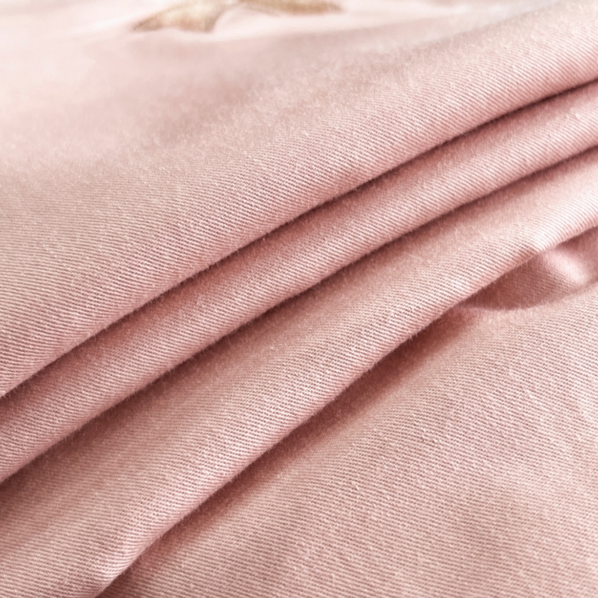 91家纺网 家纺一手货源 找家纺 金牛座家纺 2026新款新疆长绒棉全棉纯棉刺绣四件套-百合系列 百合-浅豆沙