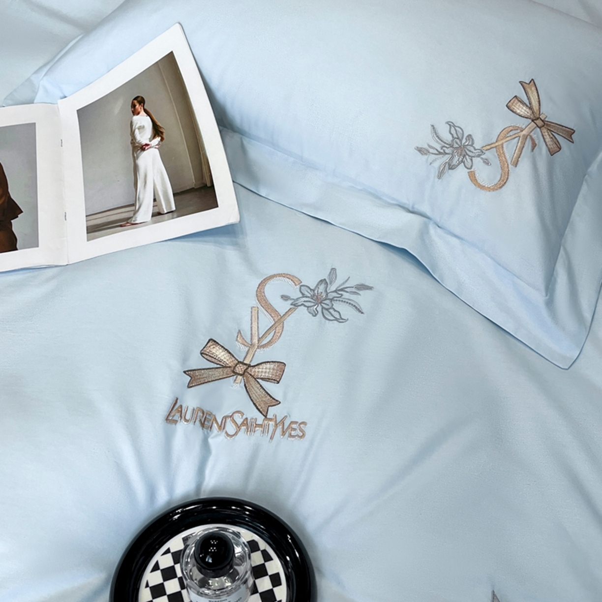 91家纺网 家纺一手货源 找家纺 金牛座家纺 2026新款新疆长绒棉全棉纯棉刺绣四件套-百合系列 百合-浅蓝