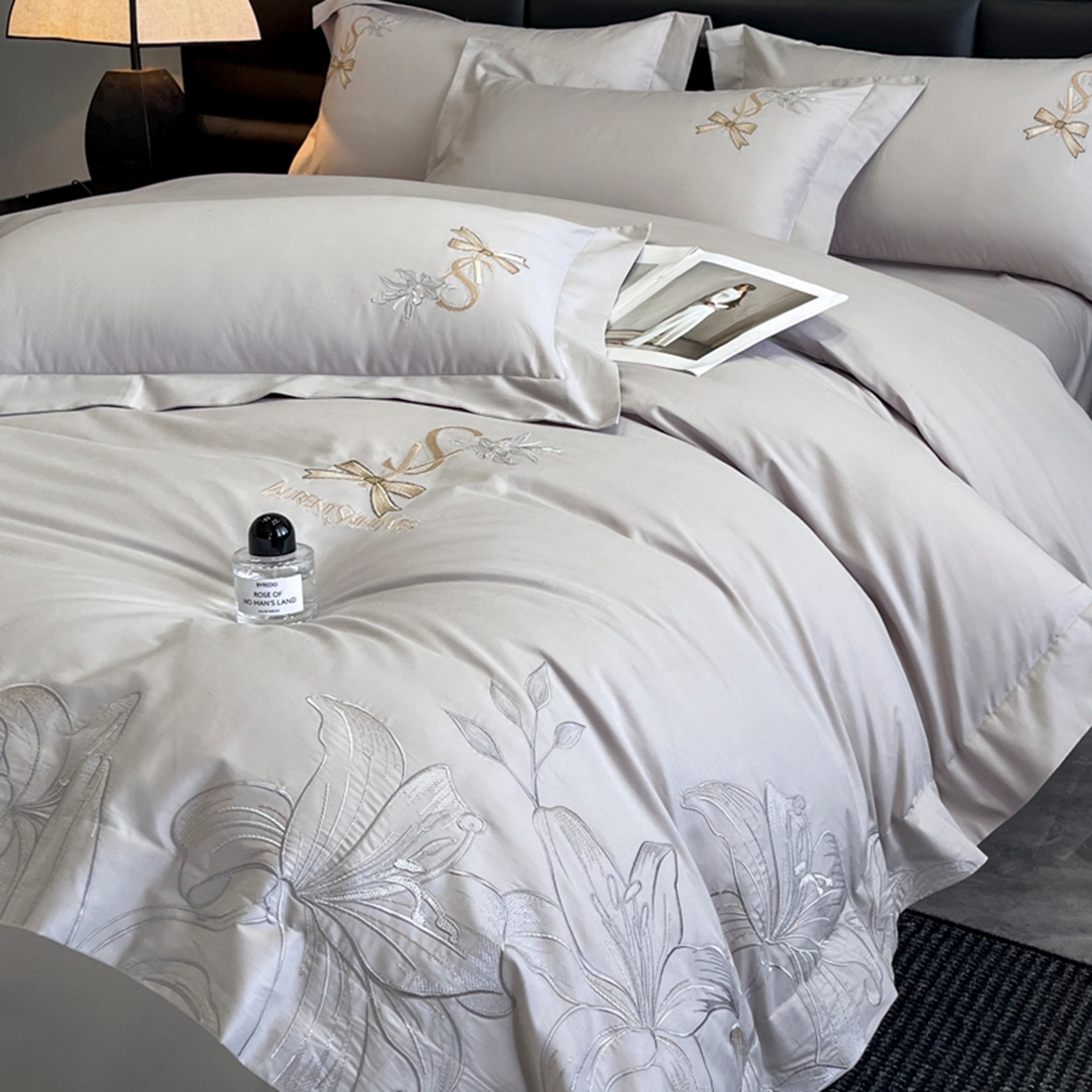 金牛座家纺 2026新款新疆长绒棉全棉纯棉刺绣四件套-百合系列 百合-烟灰