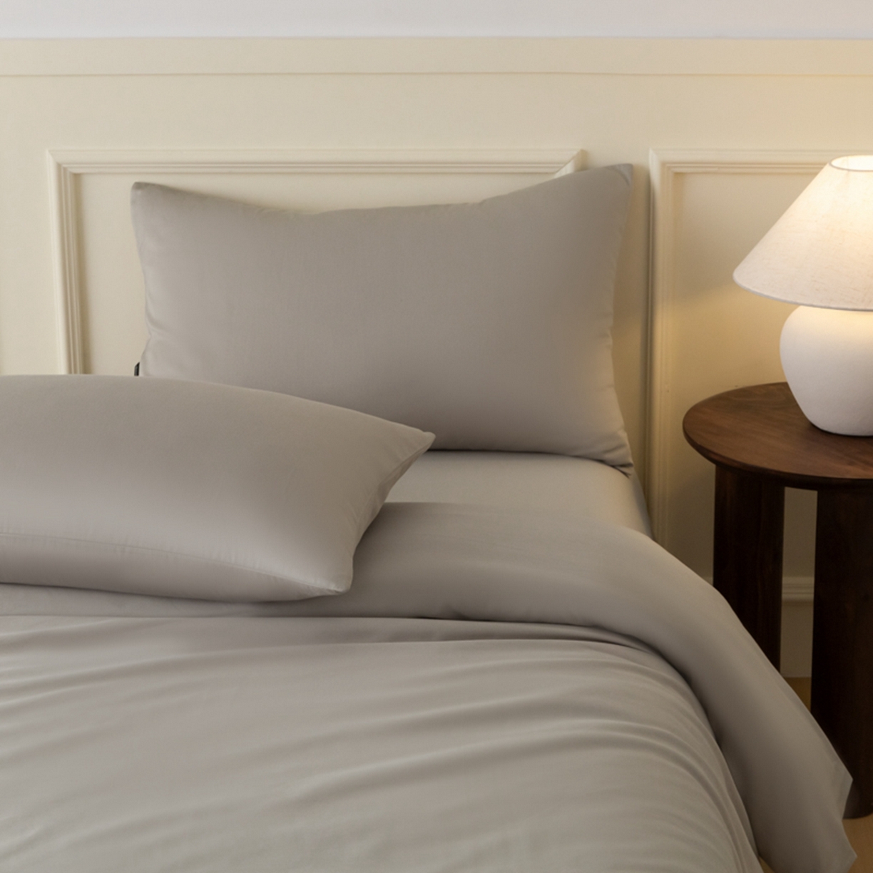 91家纺网 家纺一手货源 找家纺 秀色家纺 2026新款高端100pro新疆长绒棉床上四件套全棉纯棉四季纯色双拼高级感礼品团购四件套-米朵 米朵-烟墨灰