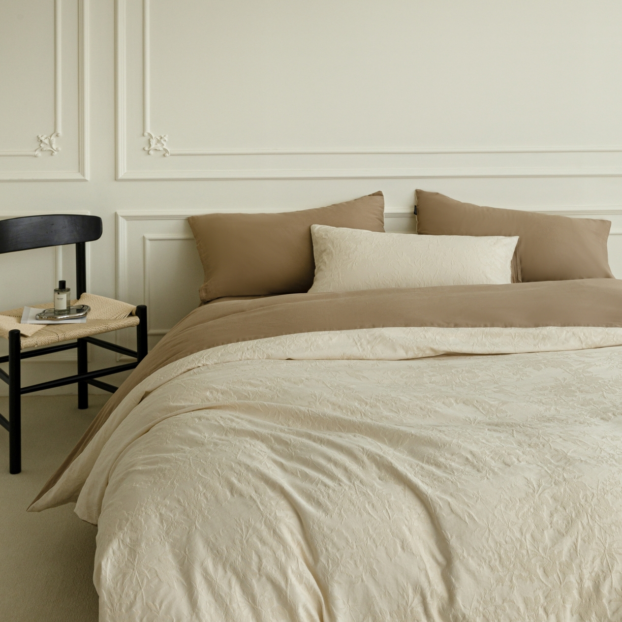 91家纺网 家纺一手货源 找家纺 （总）宜代光年 2026年新款全棉厚织提花四件套系列（第一批花型）极有家花型