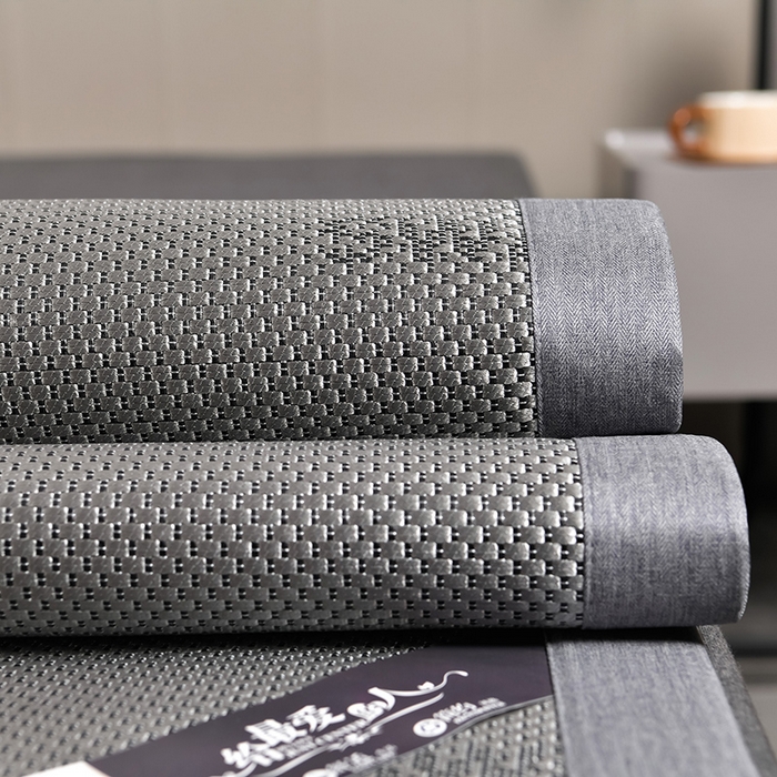 91家纺网 家纺一手货源 找家纺 小牛席业 2026新款加厚天鹅冰藤席系列 加厚款-天鹅冰藤席（黑咖）