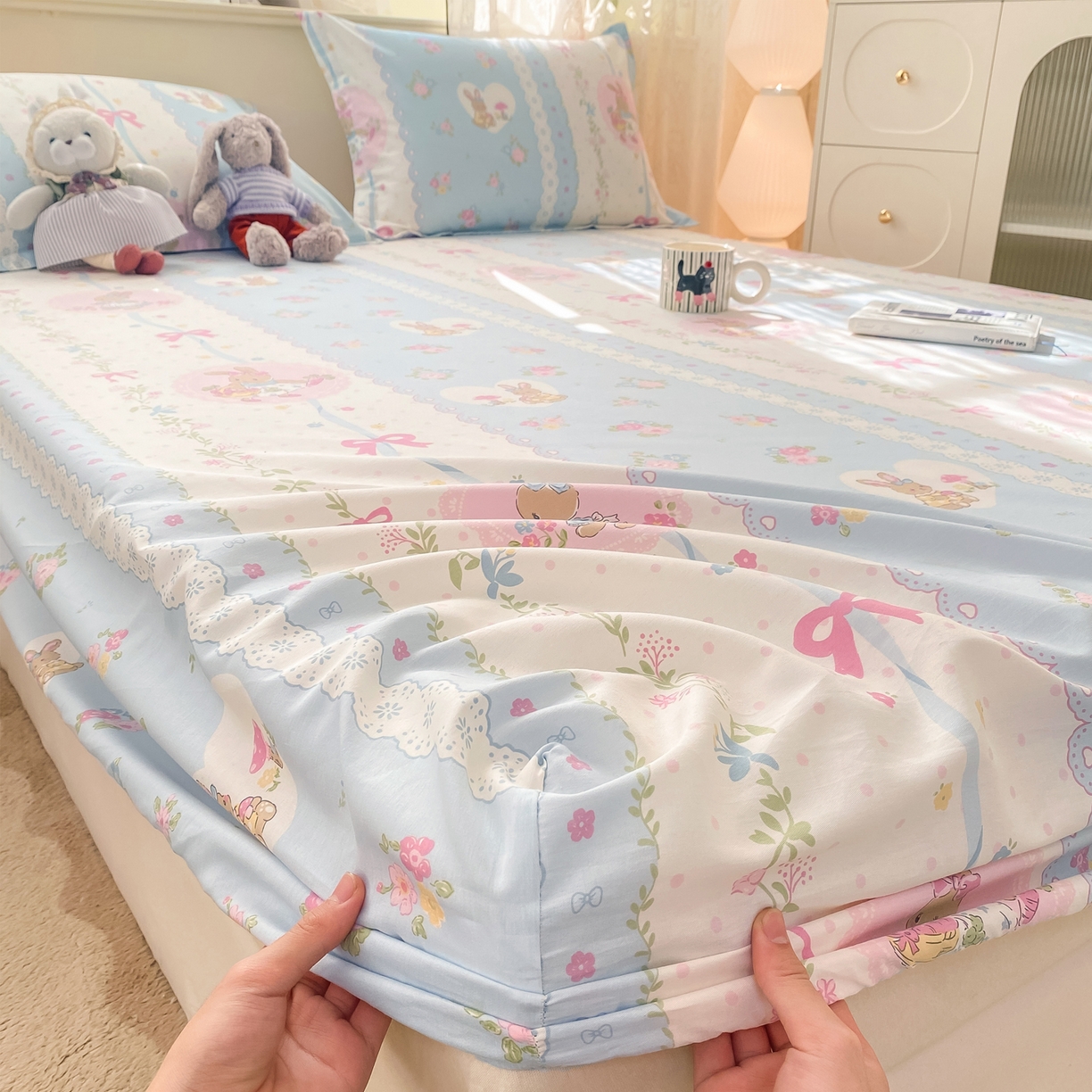 91家纺网 家纺一手货源 找家纺 女子家纺 2026新款全棉纯棉印花小清新系列单床笠单品床笠床笠单件 花丛兔兰