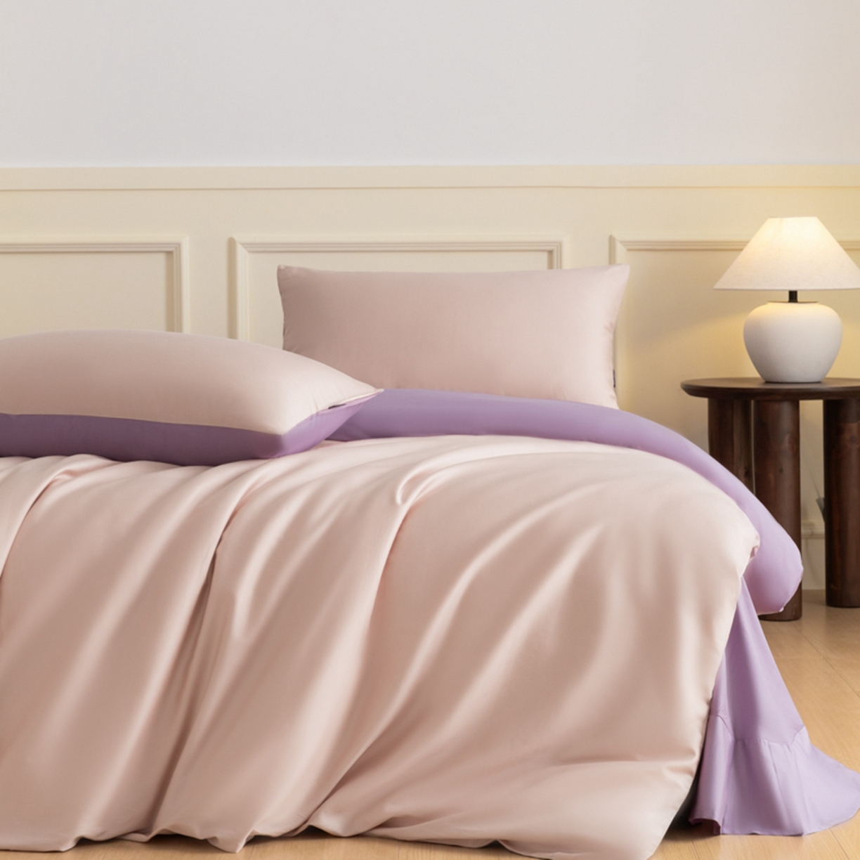 91家纺网 家纺一手货源 找家纺 秀色家纺 2026新款高端100pro新疆长绒棉床上四件套全棉纯棉四季纯色双拼高级感礼品团购四件套-米朵 米朵-茱萸粉+乌梅紫