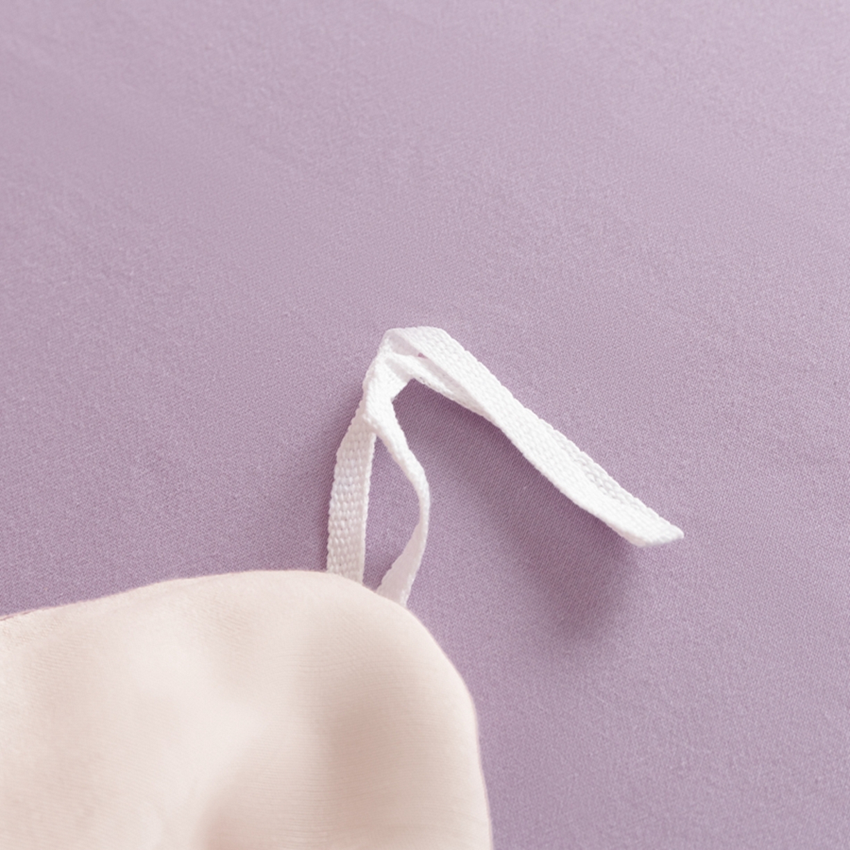 91家纺网 家纺一手货源 找家纺 秀色家纺 2026新款高端100pro新疆长绒棉床上四件套全棉纯棉四季纯色双拼高级感礼品团购四件套-米朵 米朵-茱萸粉+乌梅紫