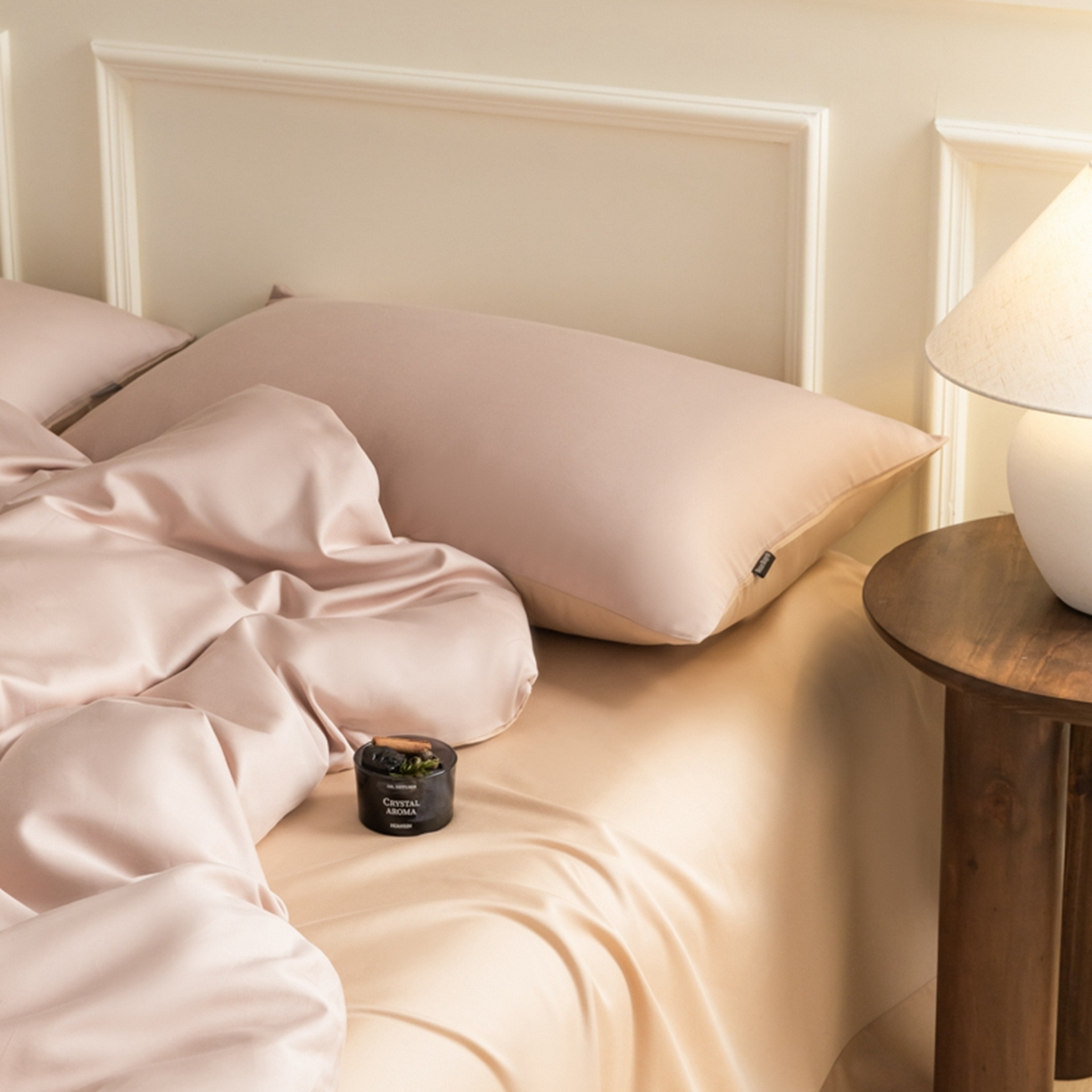 91家纺网 家纺一手货源 找家纺 秀色家纺 2026新款高端100pro新疆长绒棉床上四件套全棉纯棉四季纯色双拼高级感礼品团购四件套-米朵 米朵-茱萸粉+香槟金