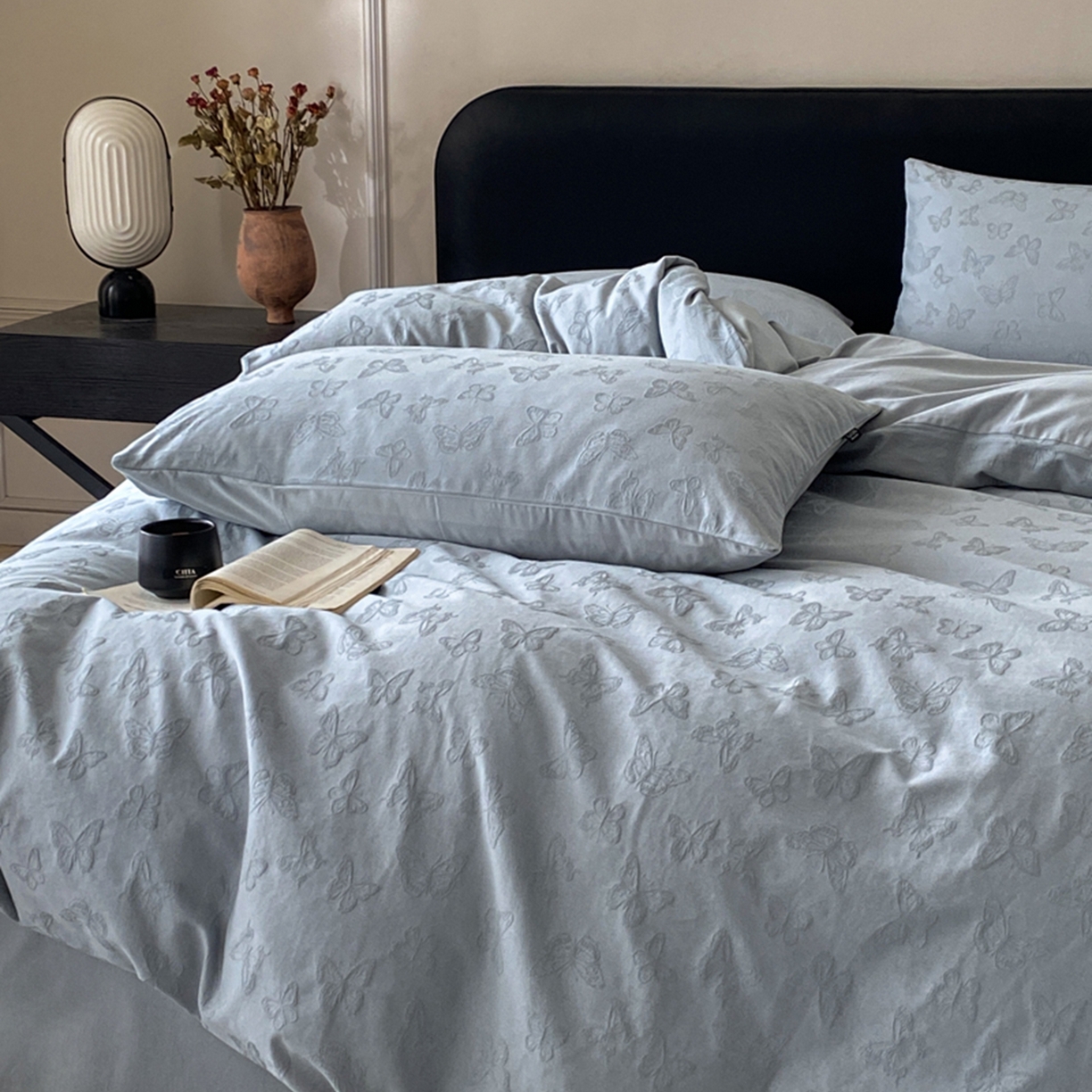 91家纺网 家纺一手货源 找家纺 宜代光年 2026年新款全棉纯棉厚织提花四件套系列（第一批花型） 蝶梦悠悠-浅蓝