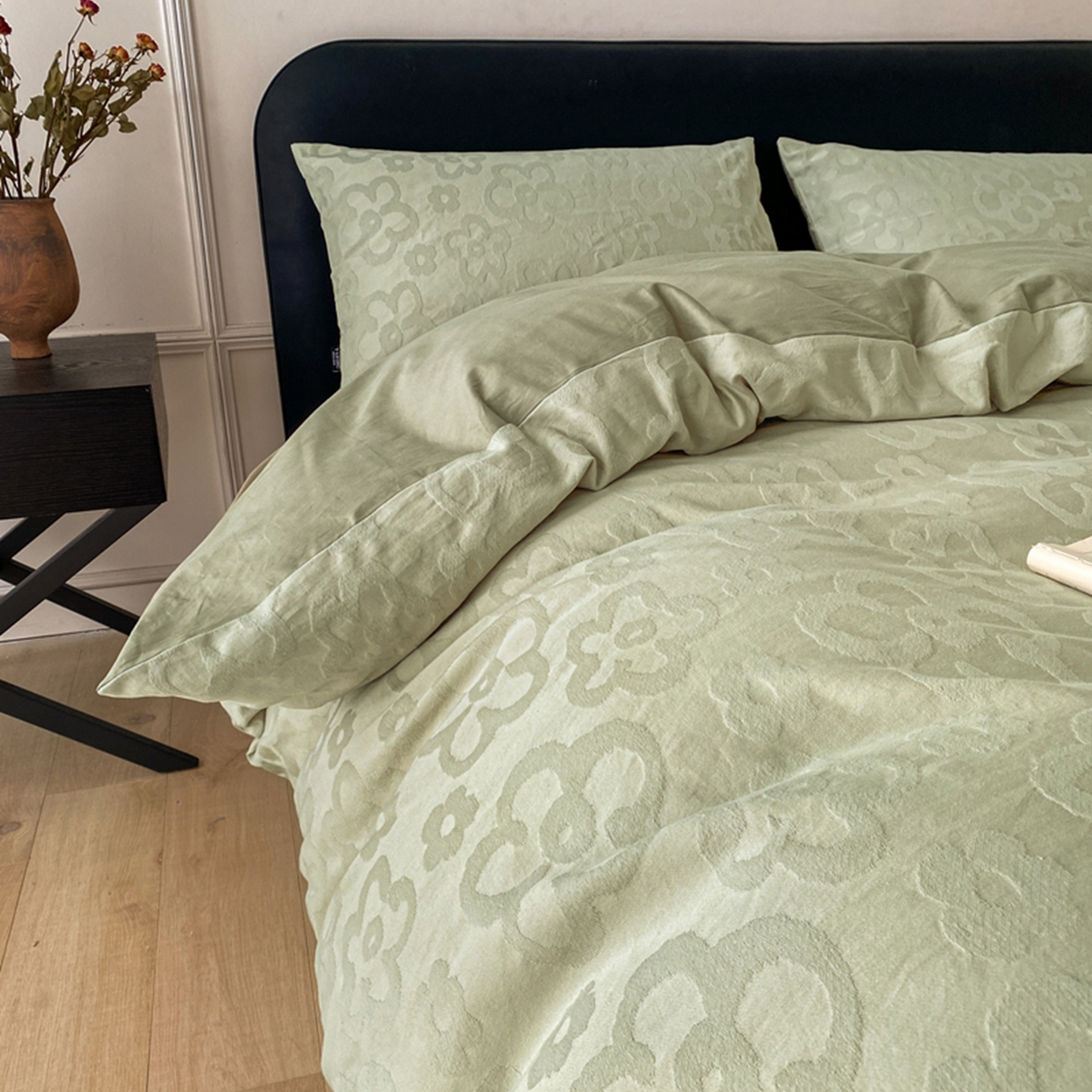 91家纺网 家纺一手货源 找家纺 宜代光年 2026年新款全棉纯棉厚织提花四件套系列（第一批花型） 朵朵-浅绿