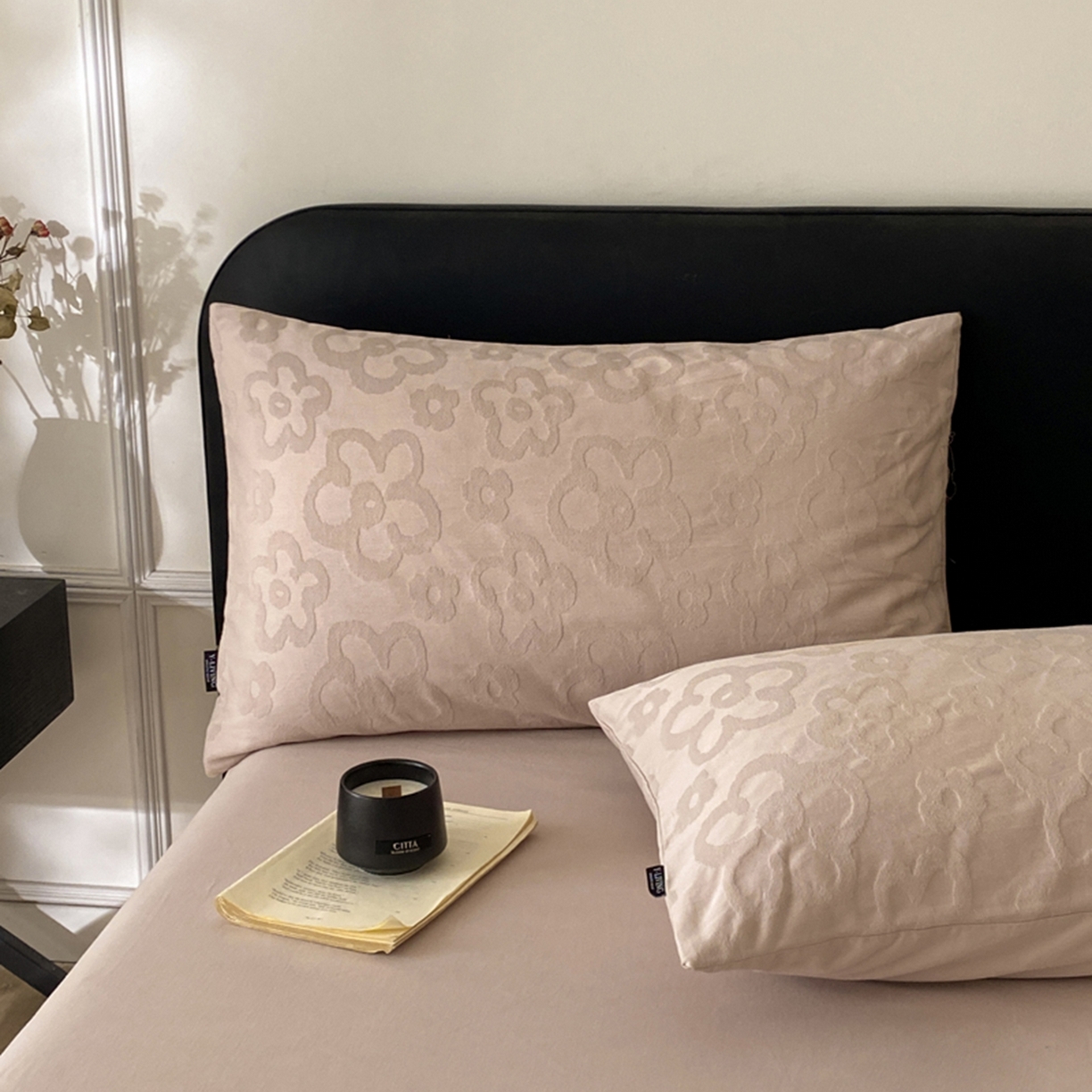 91家纺网 家纺一手货源 找家纺 宜代光年 2026年新款全棉纯棉厚织提花四件套系列（第一批花型） 朵朵-浅粉