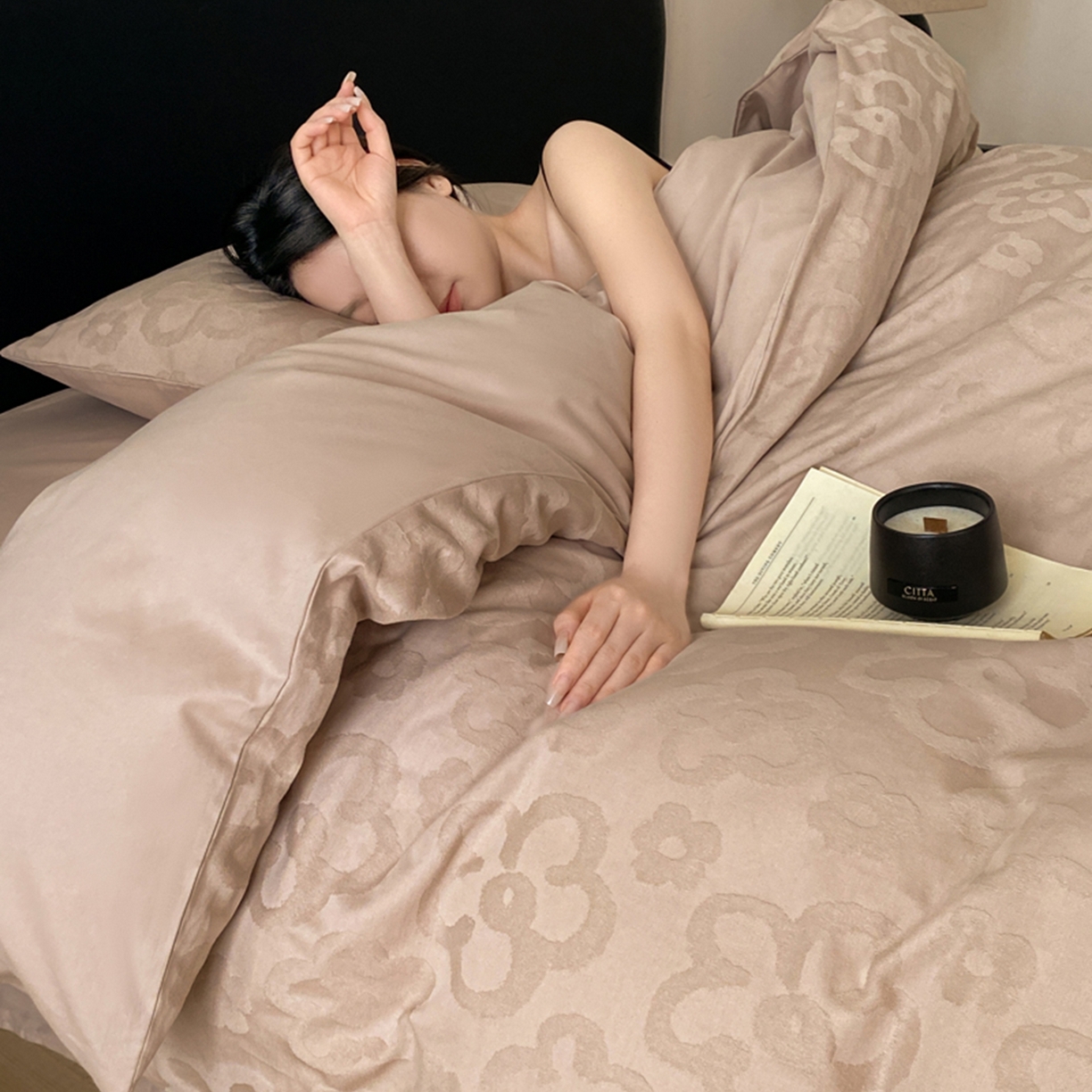 91家纺网 家纺一手货源 找家纺 宜代光年 2026年新款全棉纯棉厚织提花四件套系列（第一批花型） 朵朵-浅粉