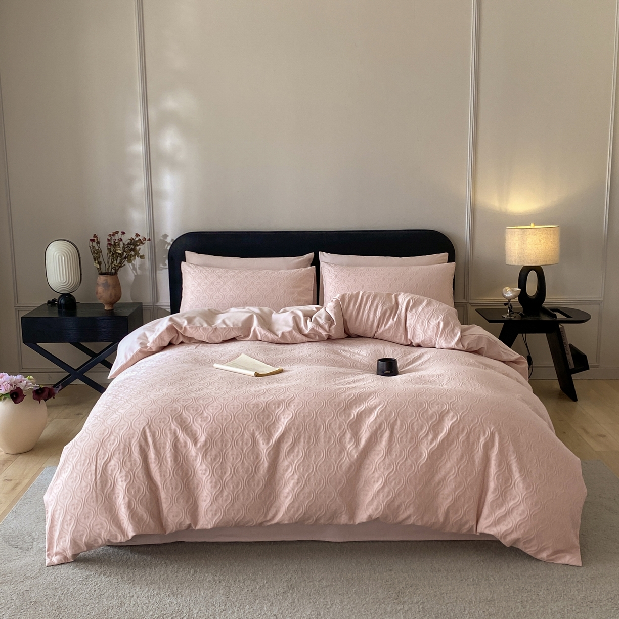 91家纺网 家纺一手货源 找家纺 宜代光年 2026年新款全棉纯棉厚织提花四件套系列（第一批花型） 复古樱桃-浅粉