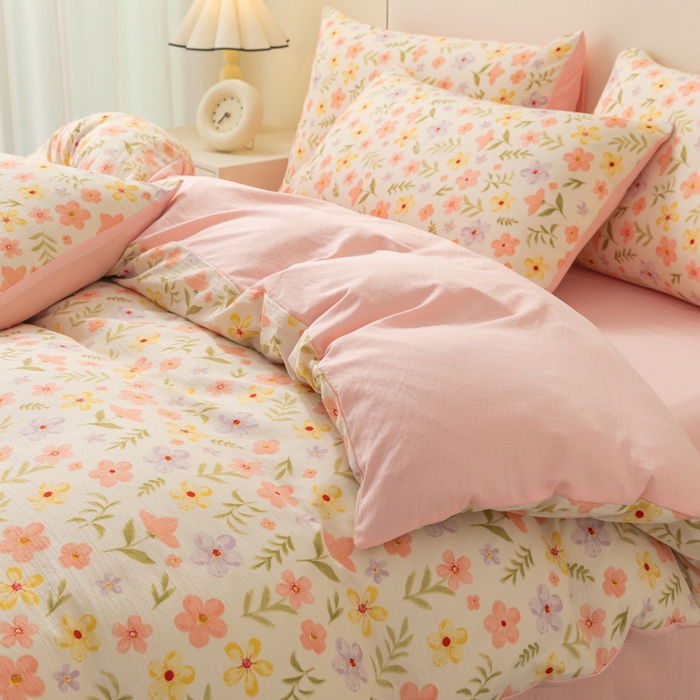 91家纺网 家纺一手货源 找家纺 铭浩家纺 2026春夏新款云感双层皱皱纱四件套 春日花野