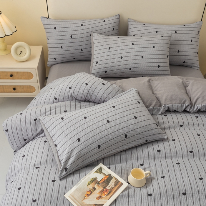 91家纺网 家纺一手货源 找家纺 铭浩家纺 2026春夏新款云感双层皱皱纱四件套 心动条纹