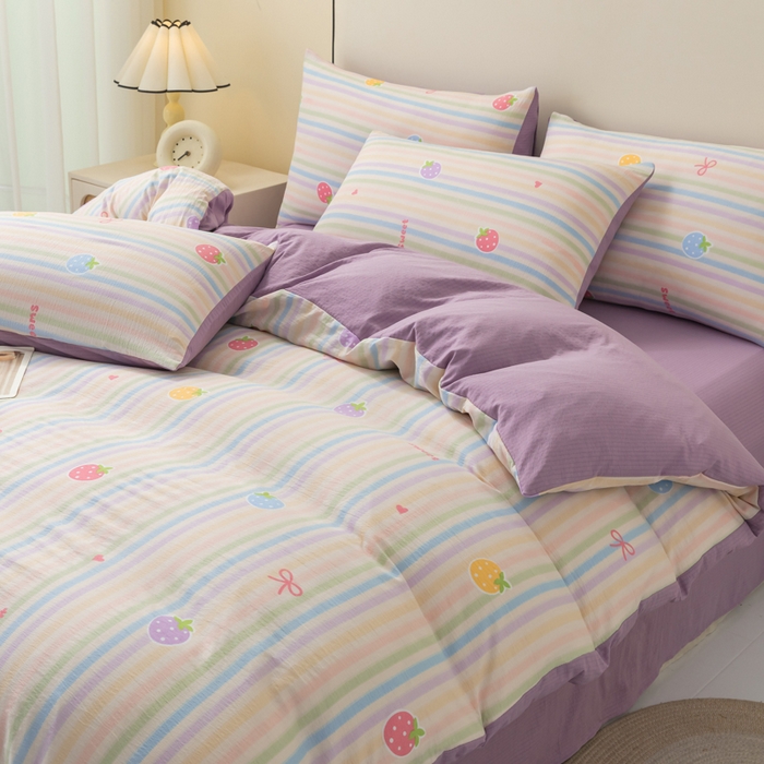 91家纺网 家纺一手货源 找家纺 铭浩家纺 2026春夏新款云感双层皱皱纱四件套 草莓乐园