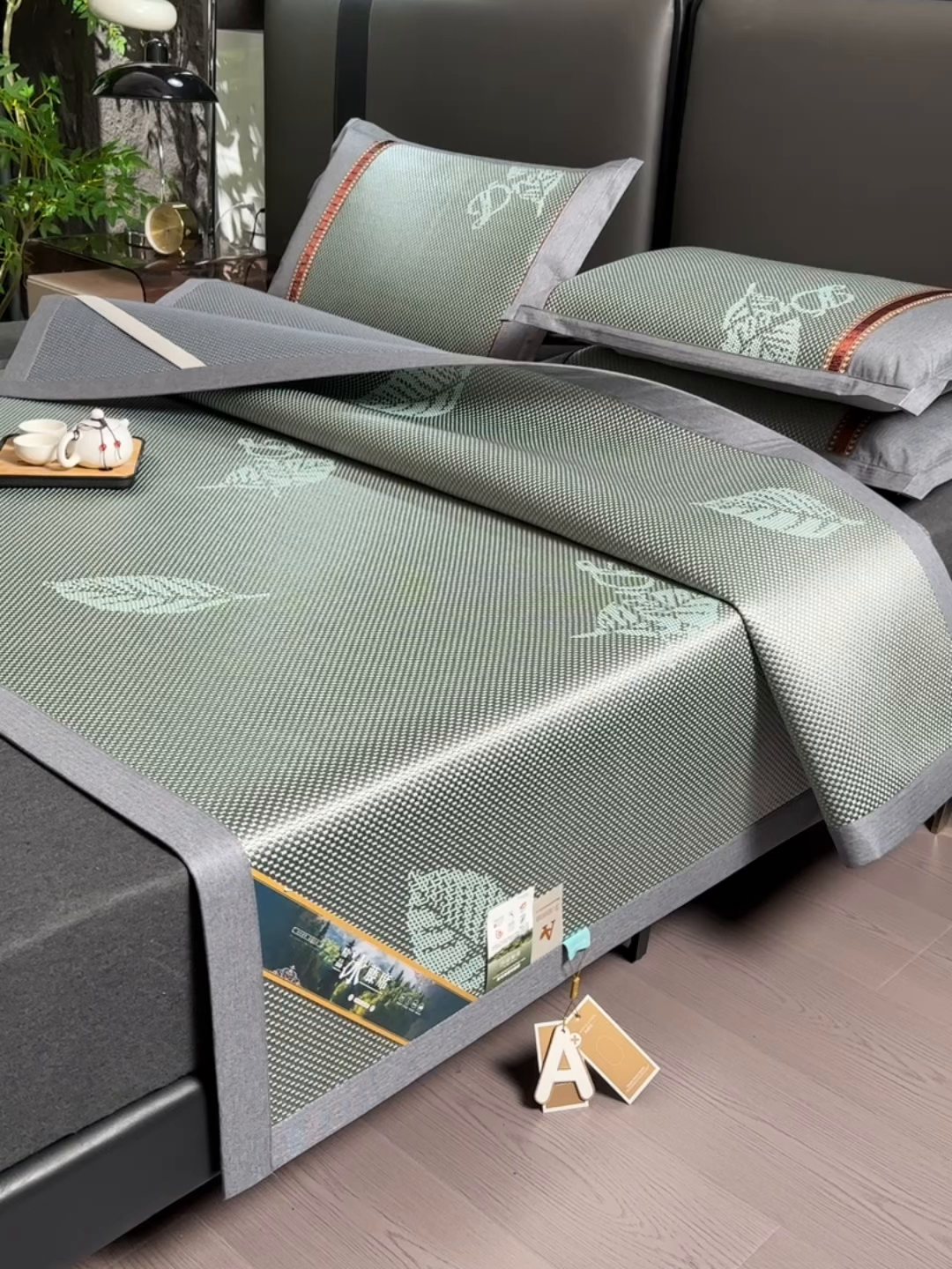 91家纺网 家纺一手货源 找家纺 小牛席业 2026新款加厚款叶语冰藤席系列 加厚款-叶语冰藤席-绿色