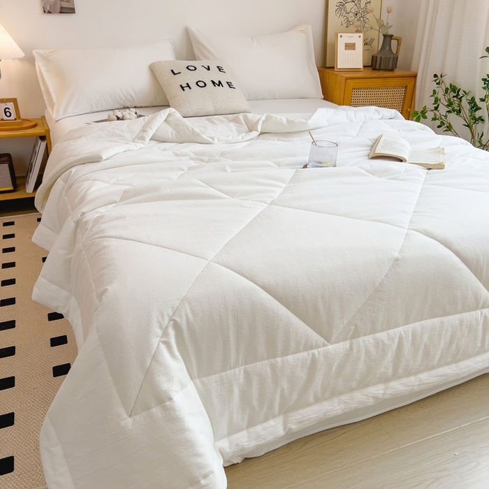 91家纺网 家纺一手货源 找家纺 宝士康家纺 2026新款10A抗菌无印风单夏被/夏被四件套 被子被芯 白色