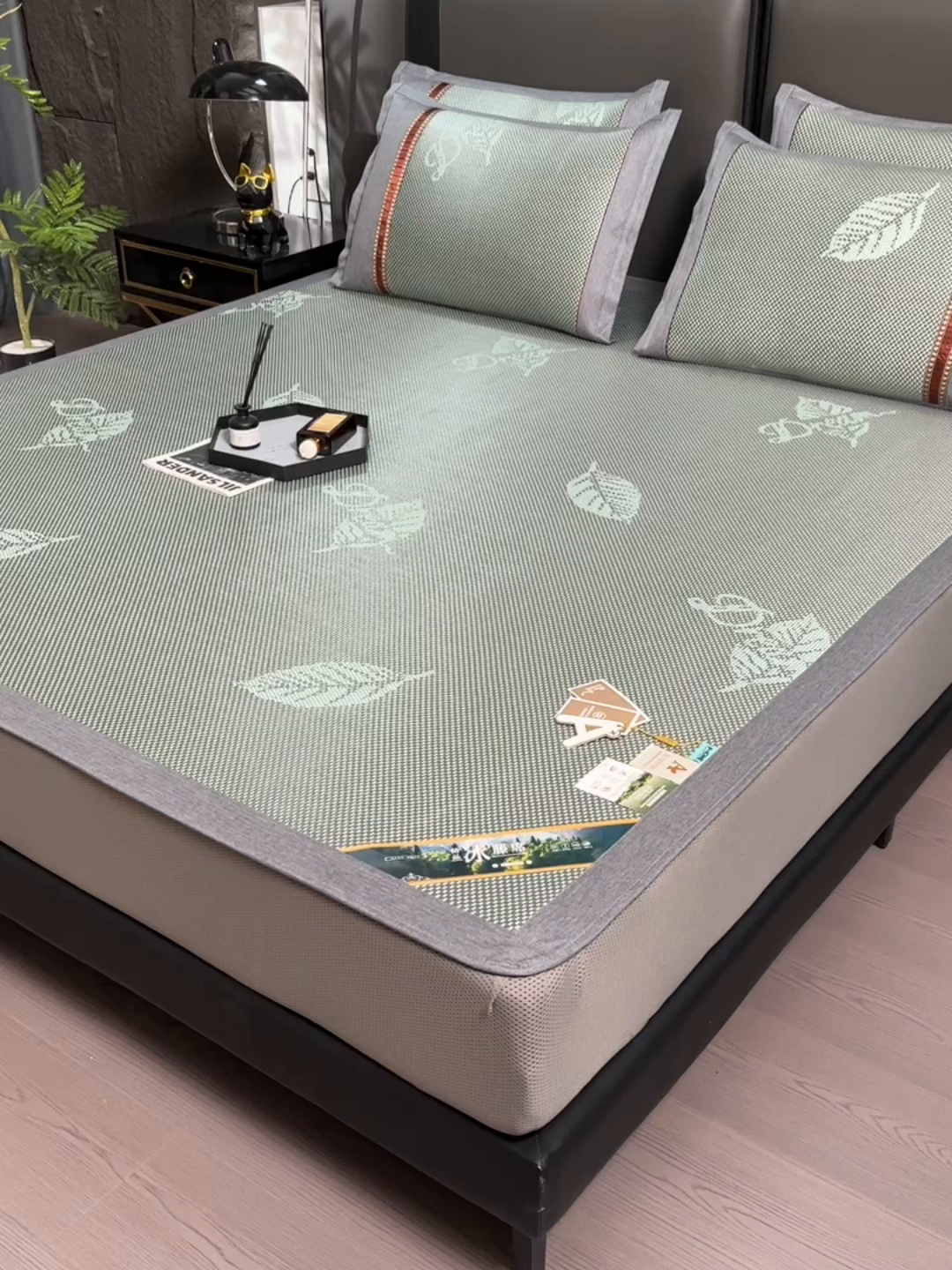 91家纺网 家纺一手货源 找家纺 小牛席业 202新款加厚款-叶语冰藤席系列（床笠款）凉席藤席冰藤席冰丝席竹席草席空调席乳胶席豆豆席 加厚款-叶语冰藤席系列床笠款-绿色