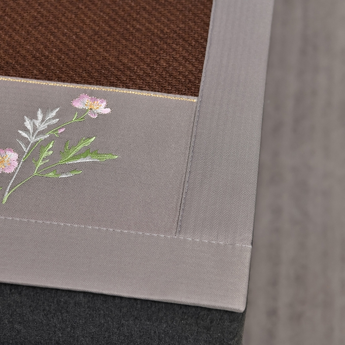 91家纺网 家纺一手货源 找家纺 小牛席业 2026新款加厚款-艾草清香养生席系列（全藤席面） 加厚款-艾草清香养生席（黑咖）