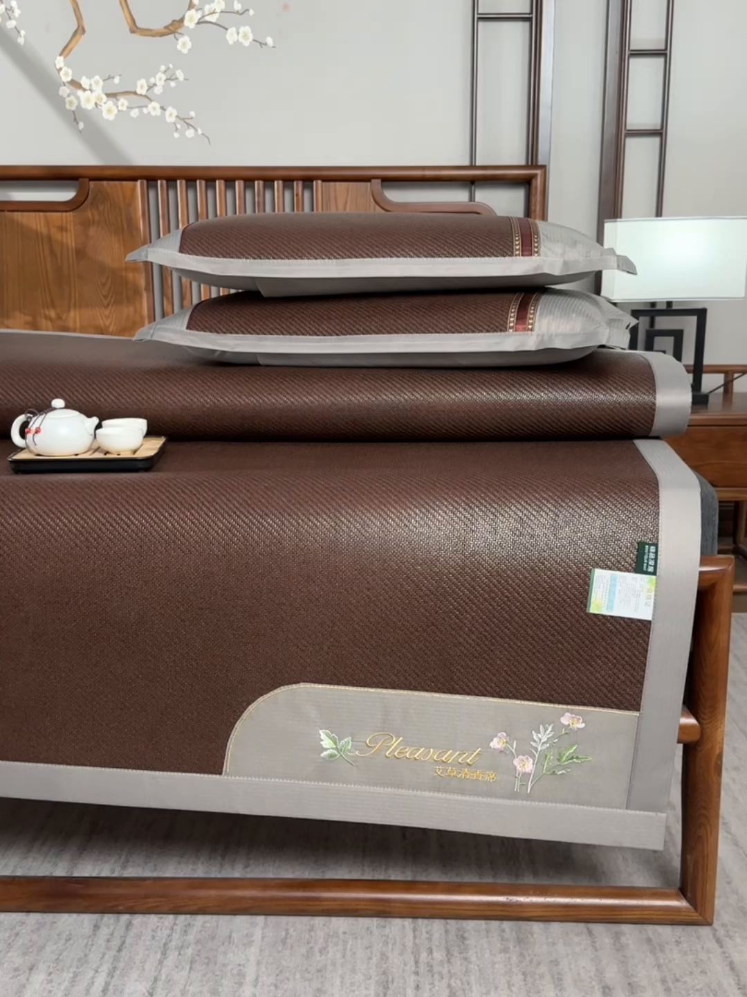 91家纺网 家纺一手货源 找家纺 小牛席业 2026新款加厚款-艾草清香养生席系列（全藤席面） 加厚款-艾草清香养生席（黑咖）