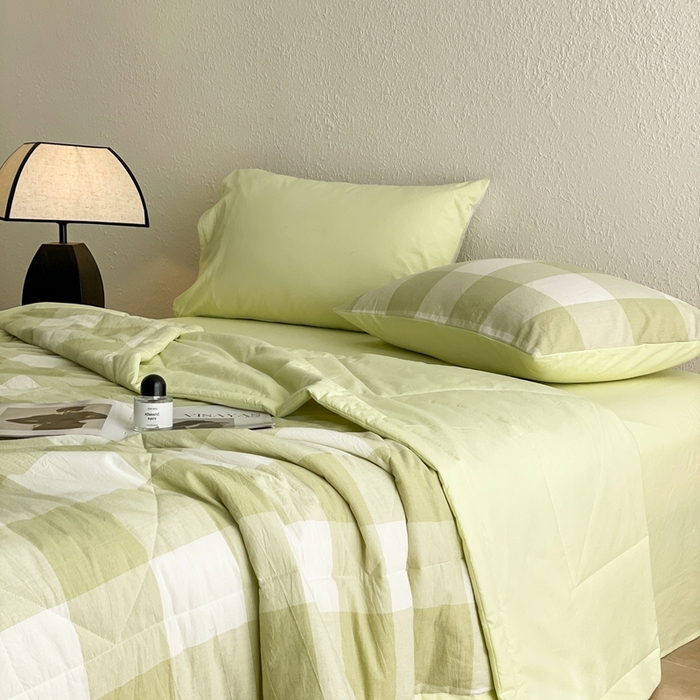 91家纺网 家纺一手货源 找家纺 宝士康家纺 2026新款10A抗菌无印风单夏被/夏被四件套 被子被芯 清雅中格