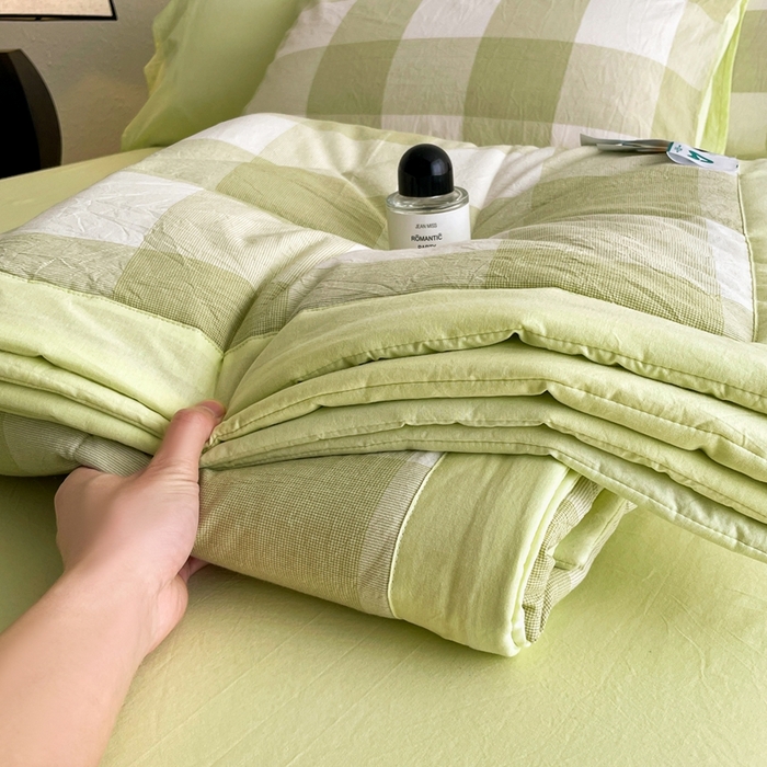 91家纺网 家纺一手货源 找家纺 宝士康家纺 2026新款10A抗菌无印风单夏被/夏被四件套 被子被芯 清雅中格