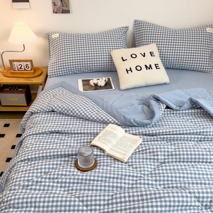 91家纺网 家纺一手货源 找家纺 宝士康家纺 2026新款10A抗菌无印风单夏被/夏被四件套 被子被芯 天蓝小格