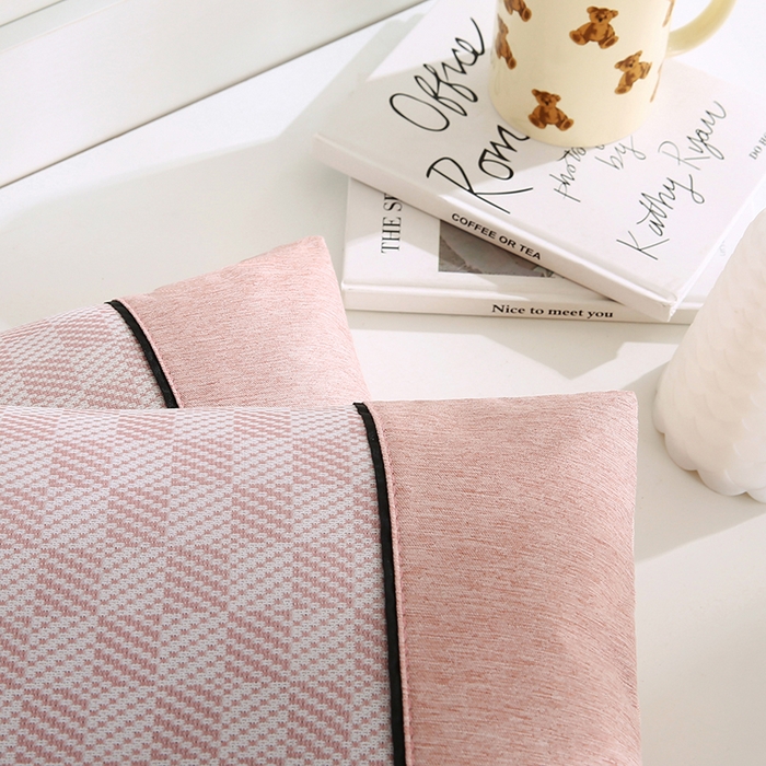 91家纺网 家纺一手货源 找家纺 小牛席业 2026新款亲肤舒适棋盘格-冰丝夏凉枕枕头枕芯（枕套+枕芯） 粉色