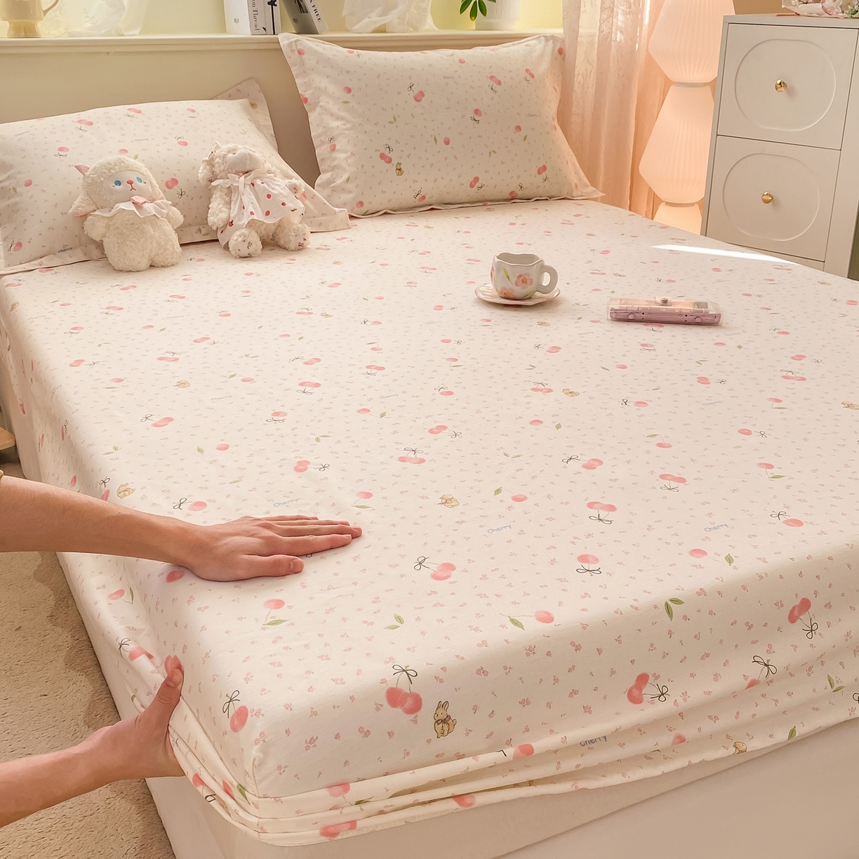 91家纺网 家纺一手货源 找家纺 女子家纺 2026新款全棉纯棉印花小清新系列单床笠单品床笠床笠单件 樱桃甜宠